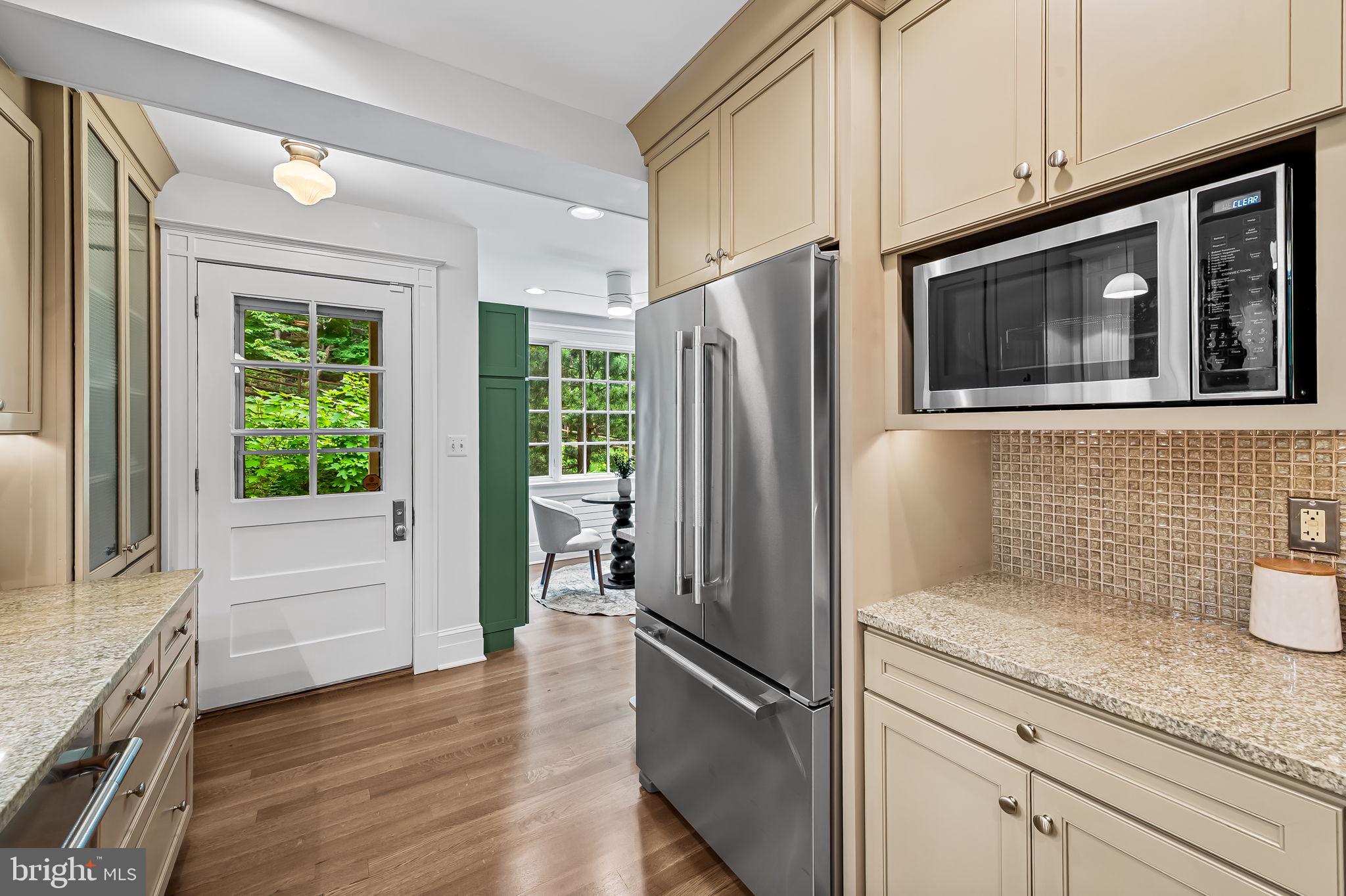 ROLAND PARK - Residential