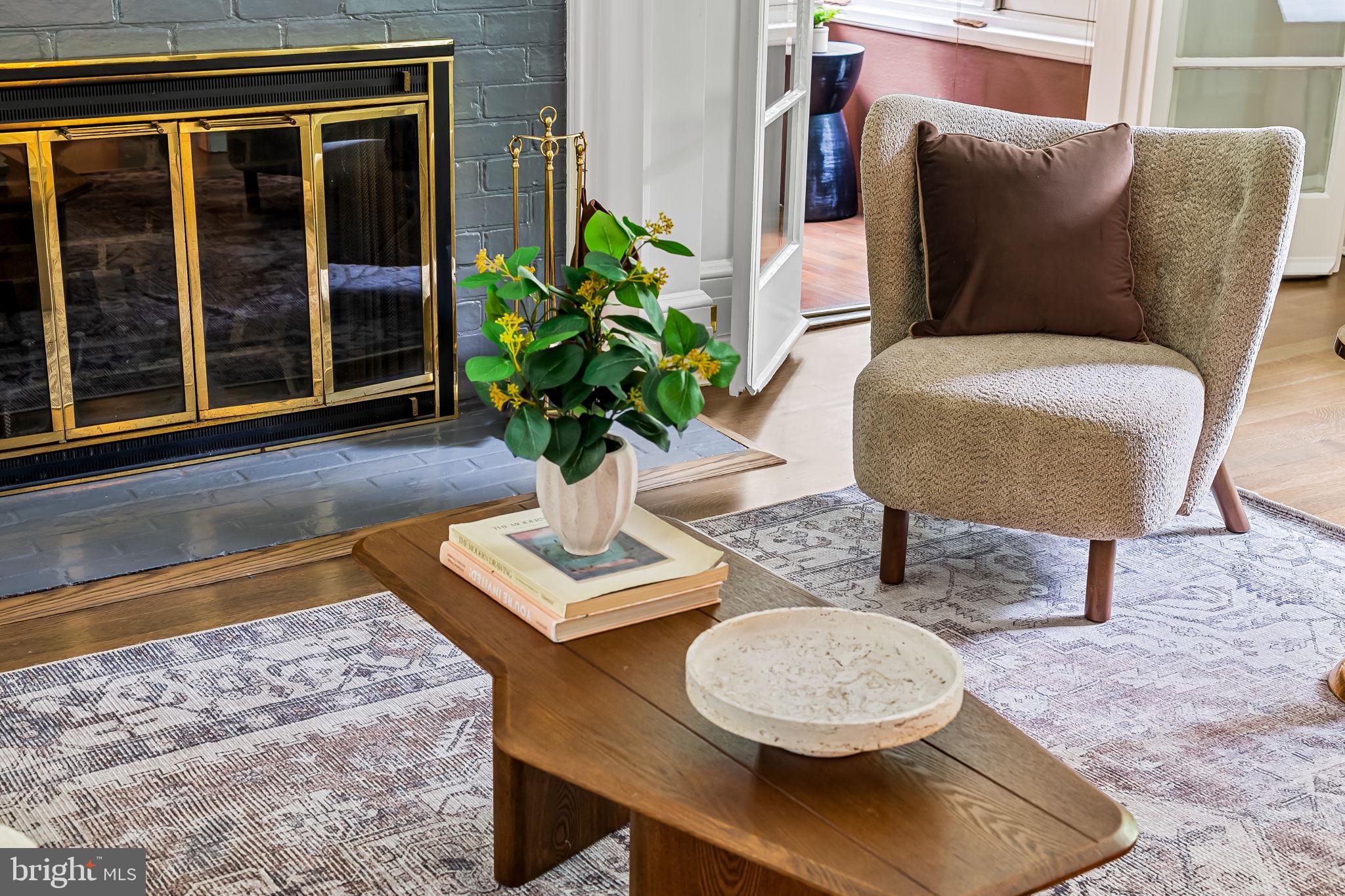 ROLAND PARK - Residential