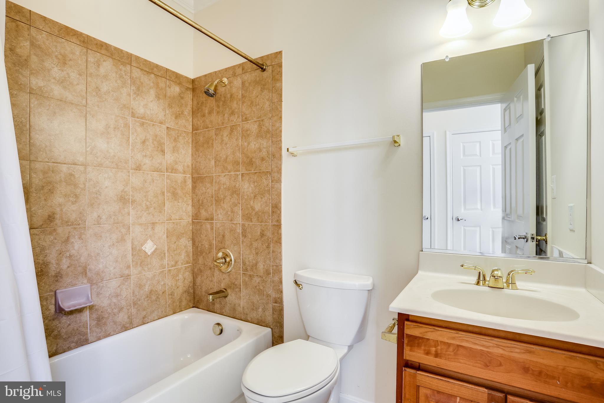 CENTENNIAL ESTATES - Residential Lease