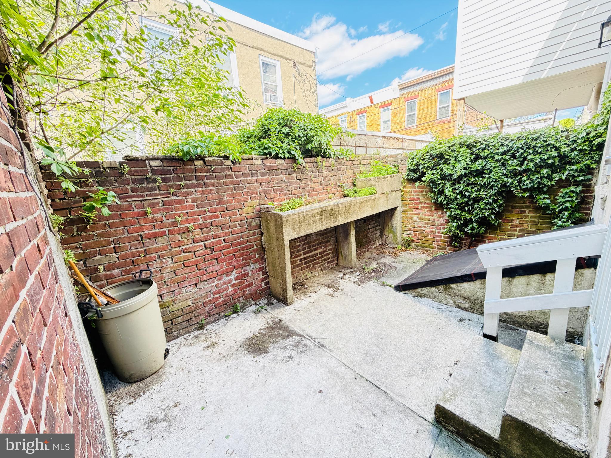 ALLEGHENY WEST - Residential