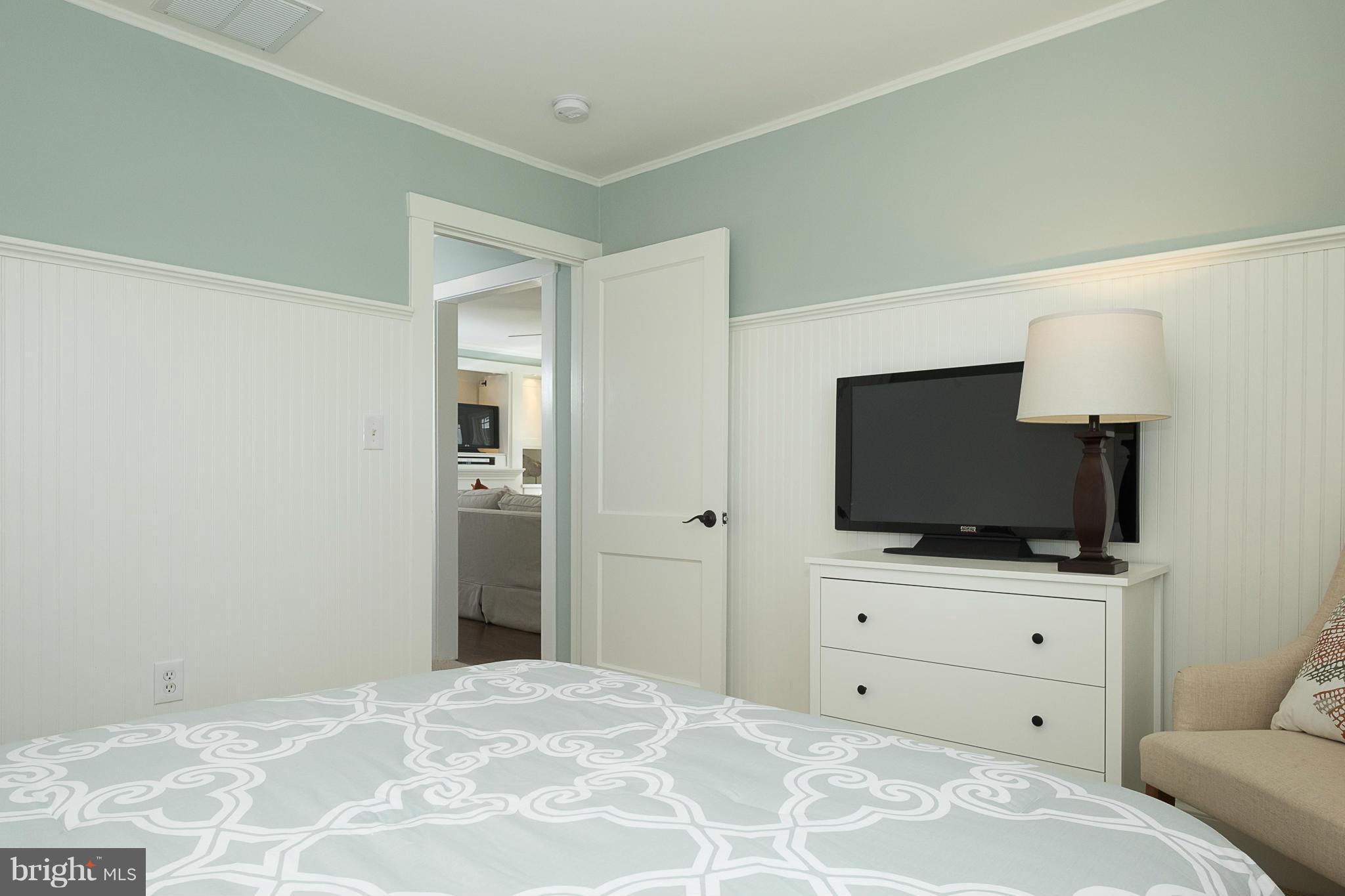 FRANKLIN MANOR BEACH - Residential