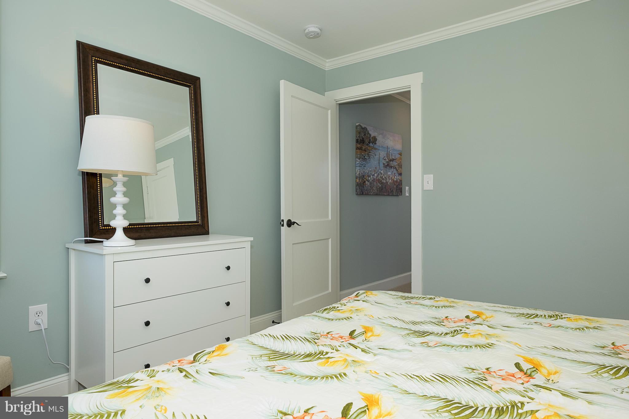 FRANKLIN MANOR BEACH - Residential