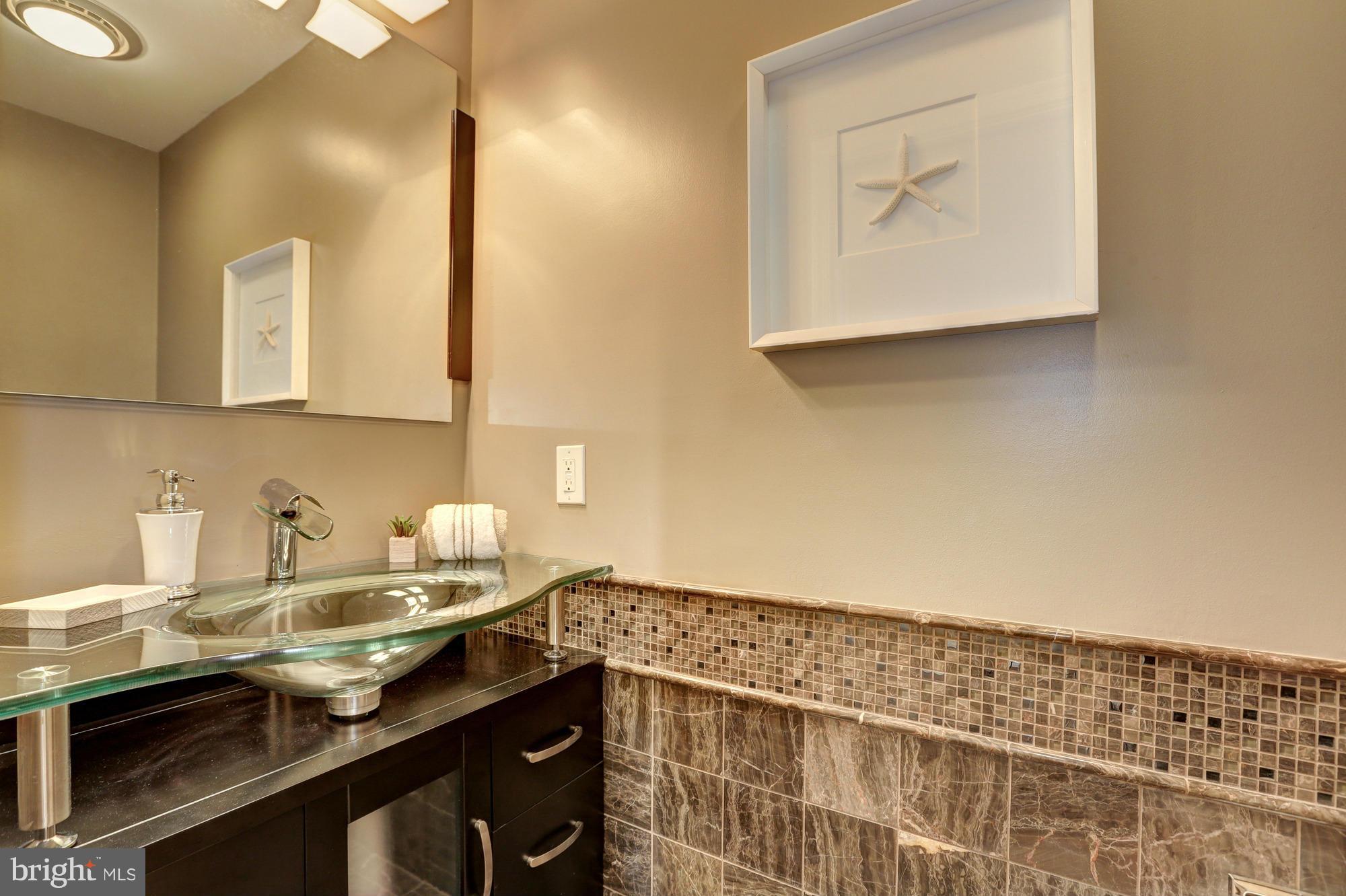 WESTMORELAND HILLS - Residential