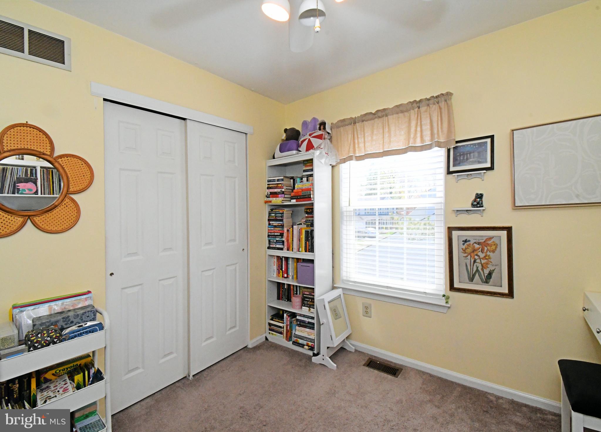 BARNSLEIGH EAST - Residential
