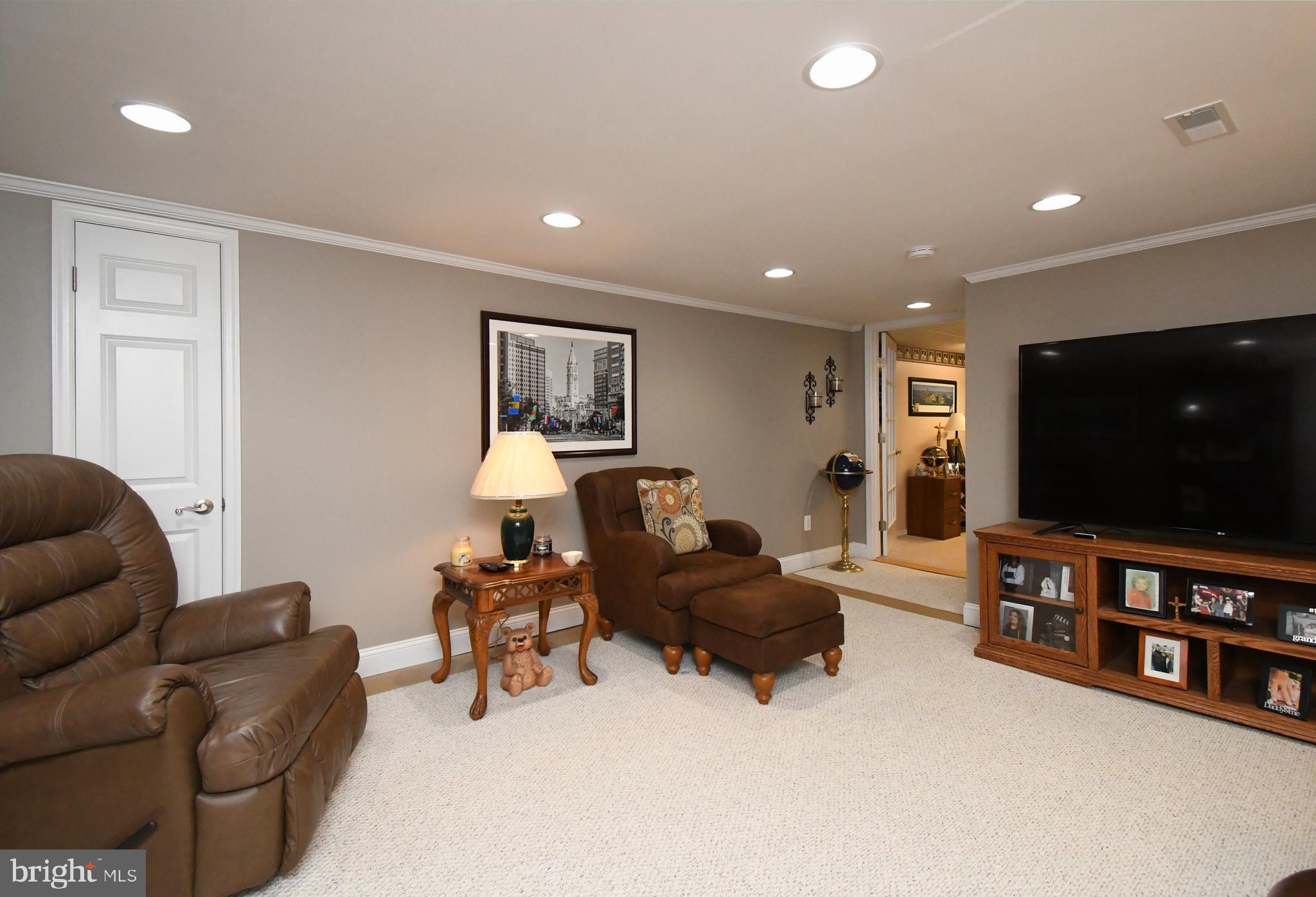 BARNSLEIGH EAST - Residential