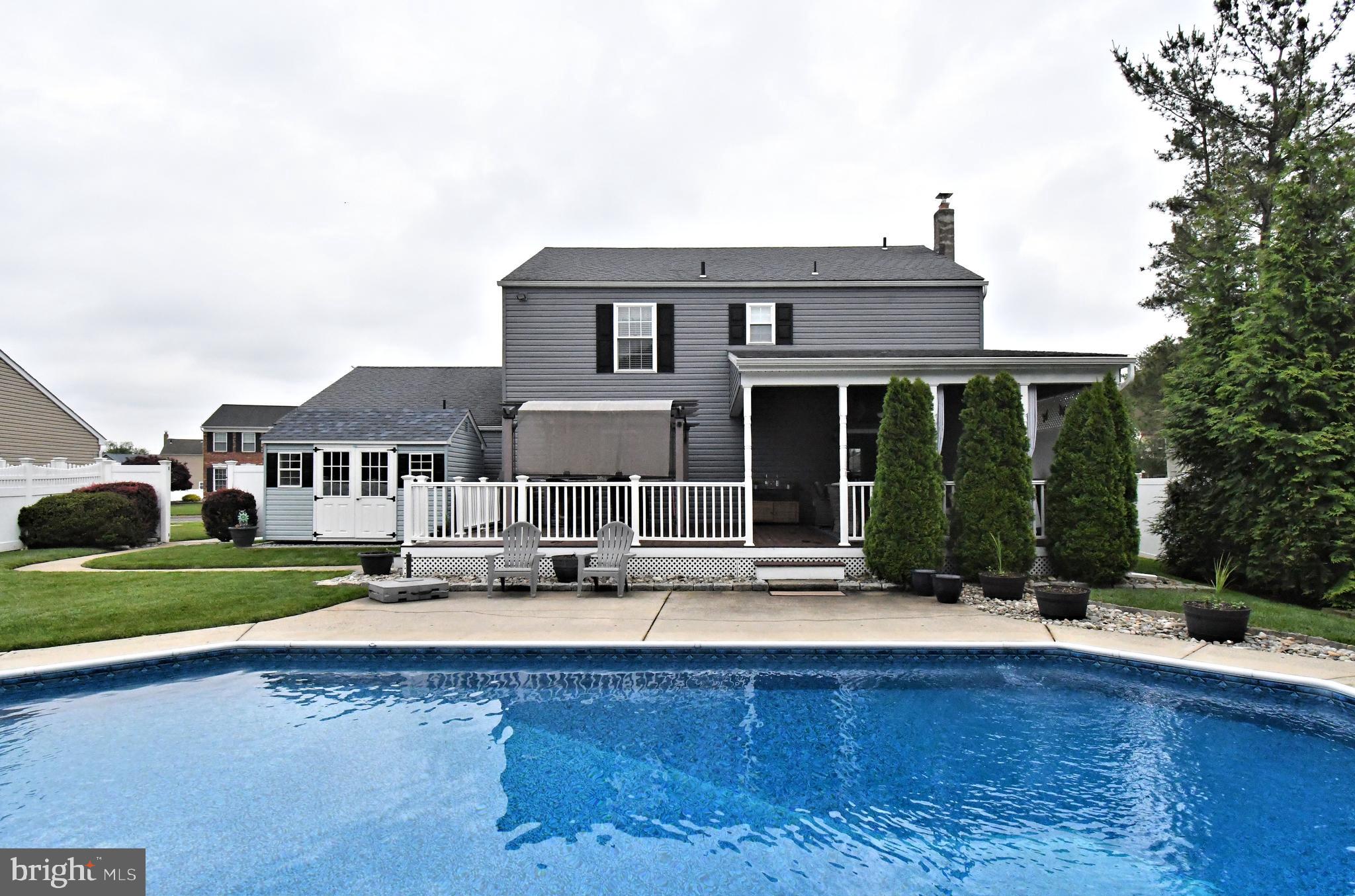 BARNSLEIGH EAST - Residential