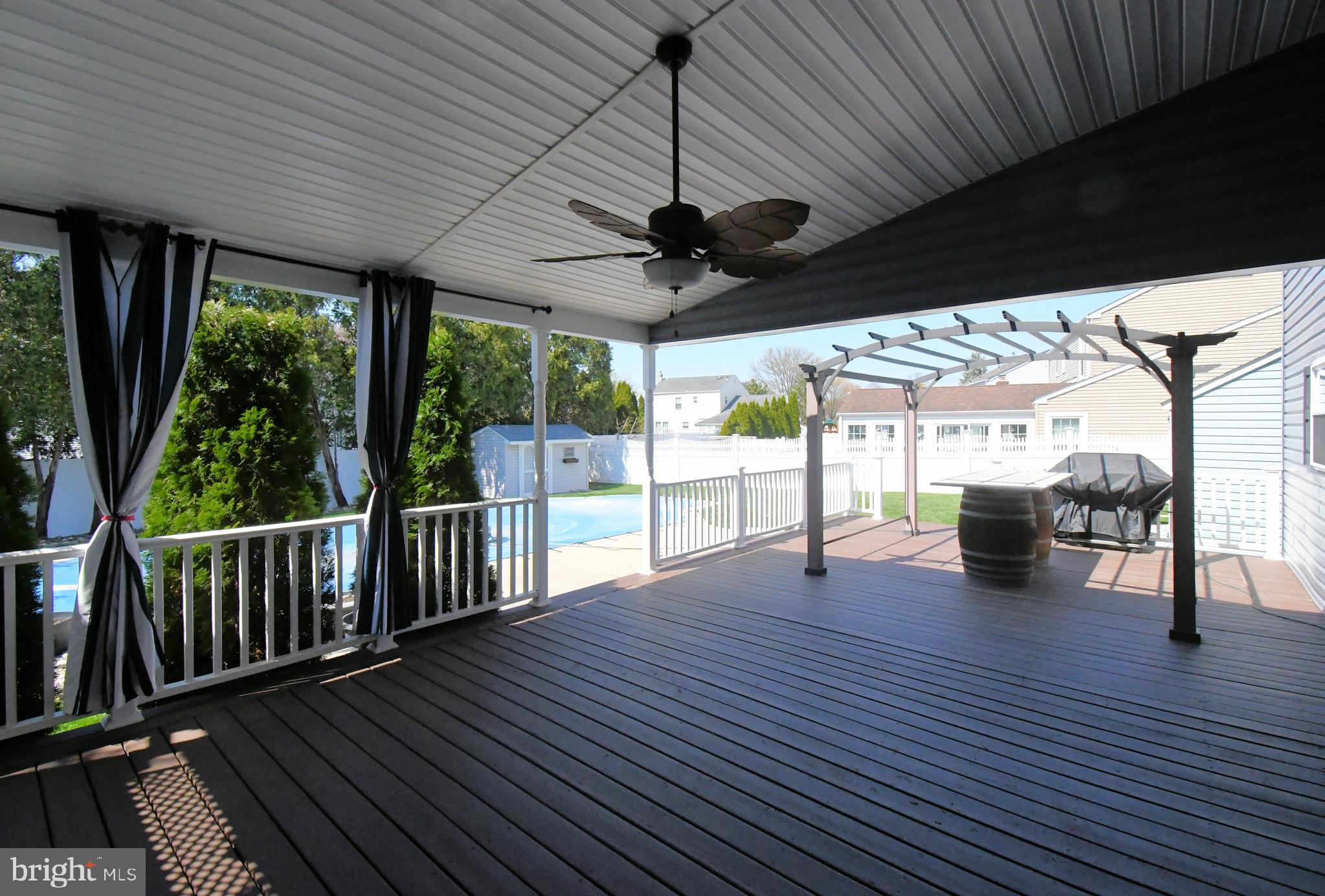 BARNSLEIGH EAST - Residential