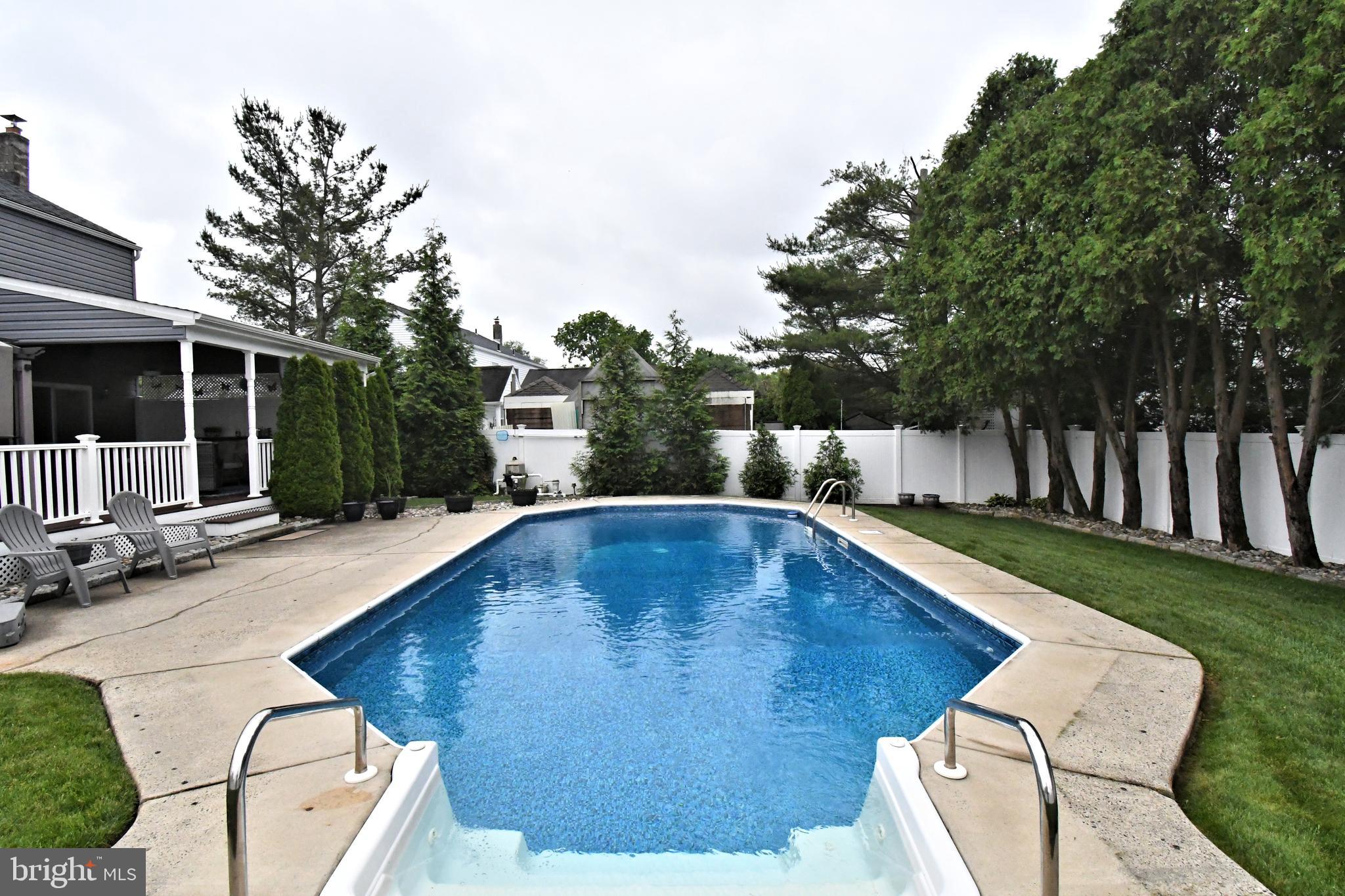 BARNSLEIGH EAST - Residential