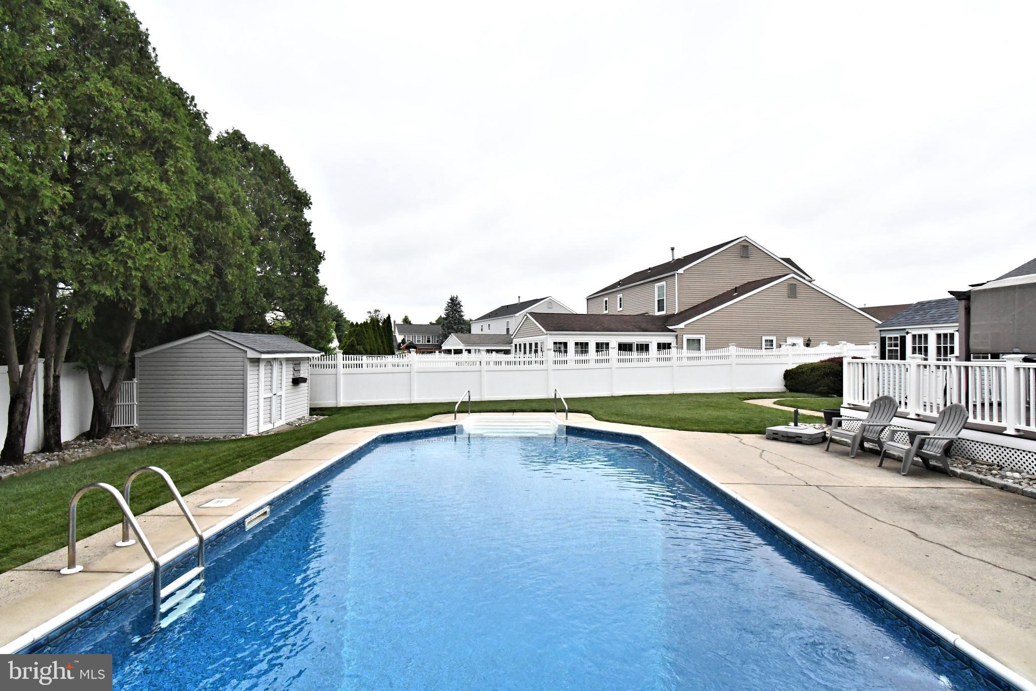 BARNSLEIGH EAST - Residential