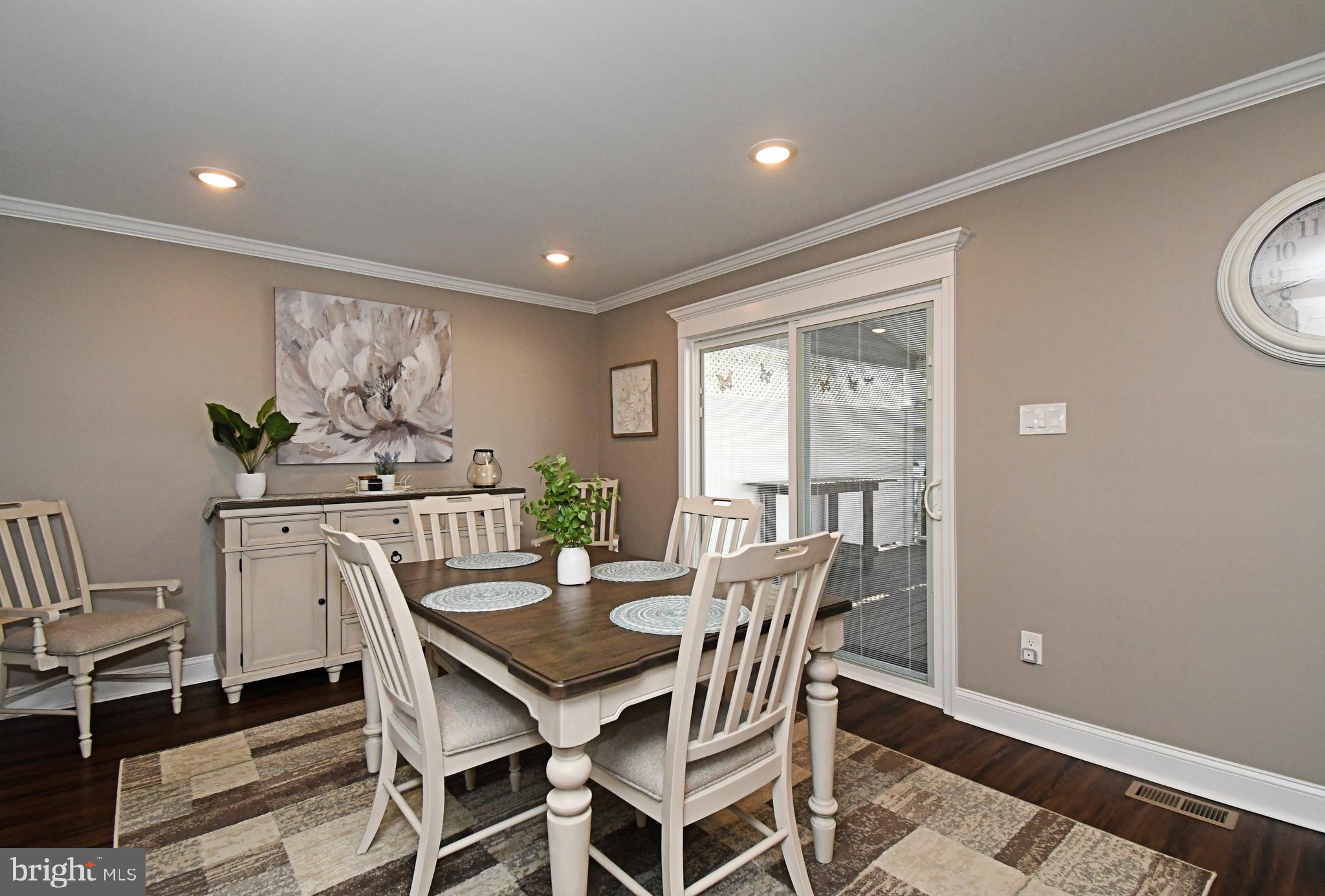 BARNSLEIGH EAST - Residential