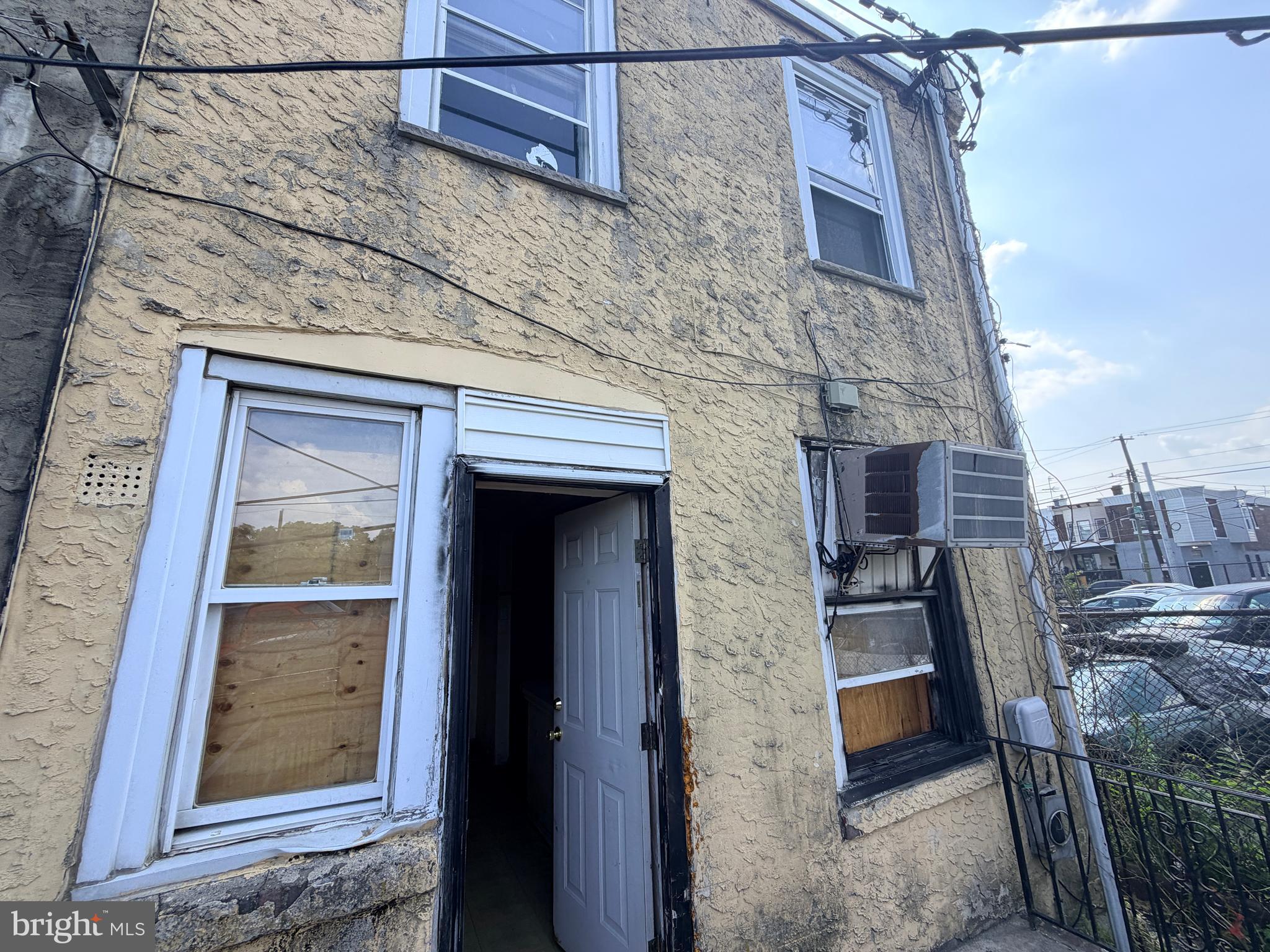 ELMWOOD PARK - Residential
