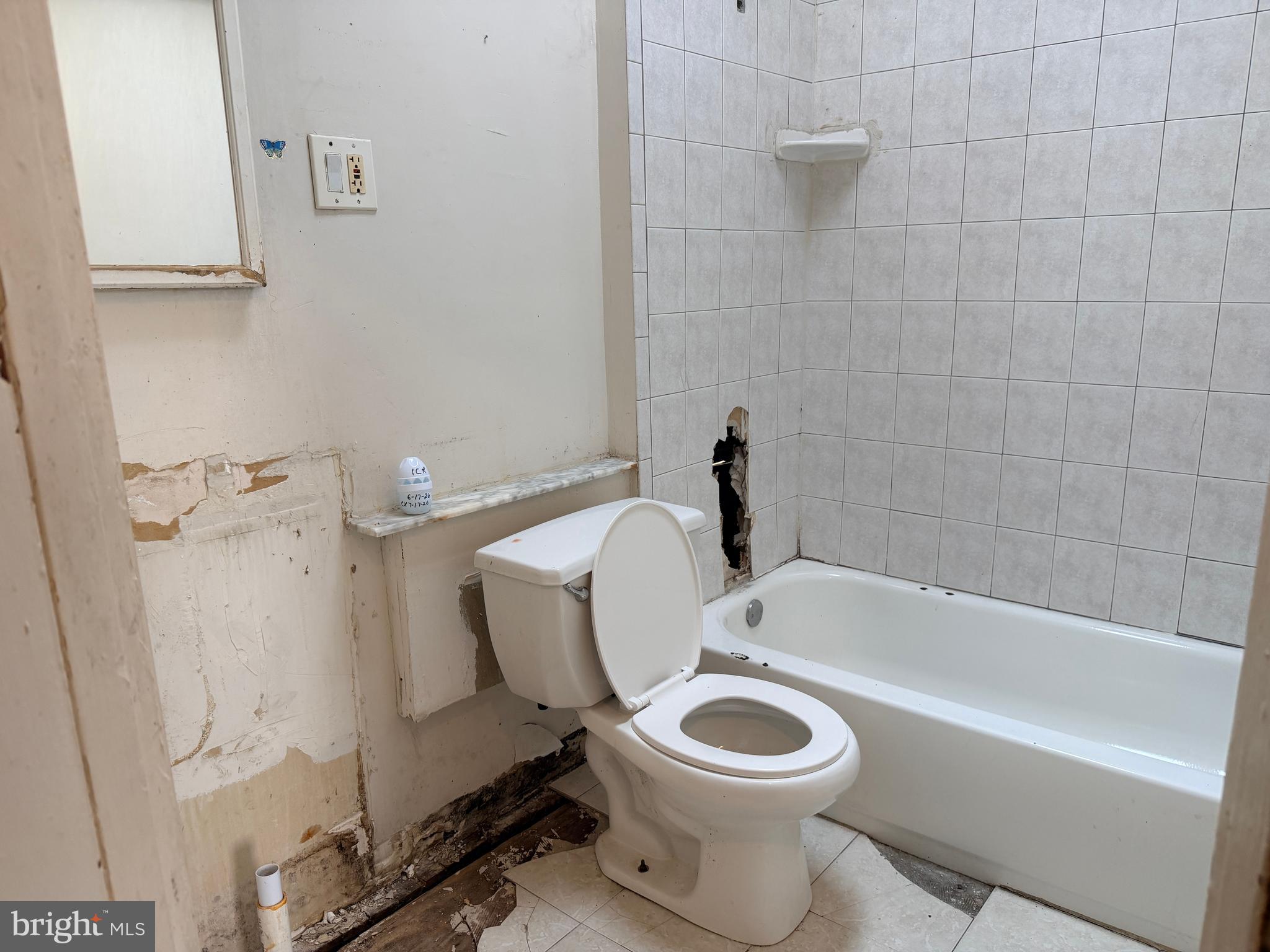 ELMWOOD PARK - Residential