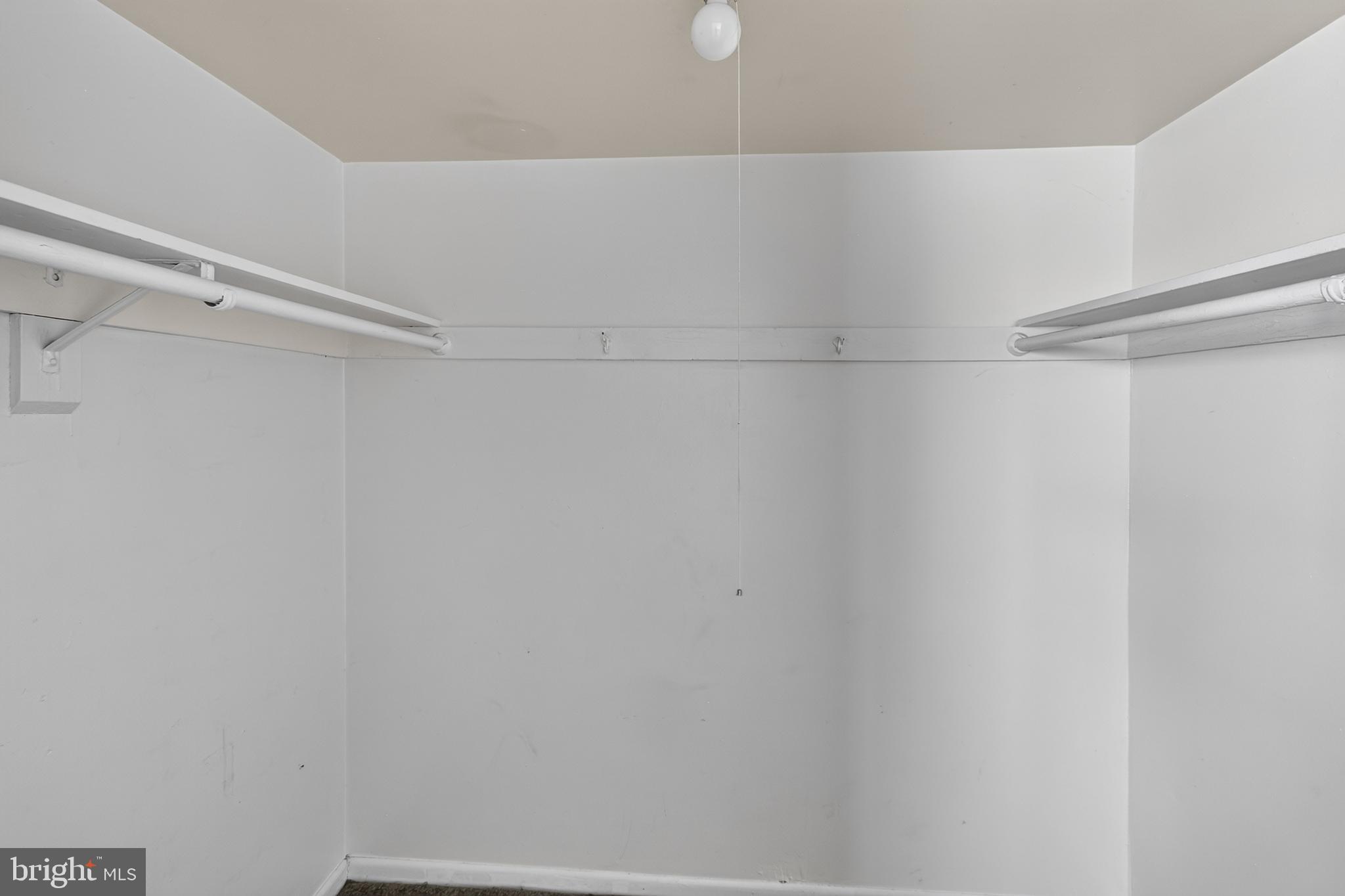 HUNTCREST CONDOMINIUM - Residential
