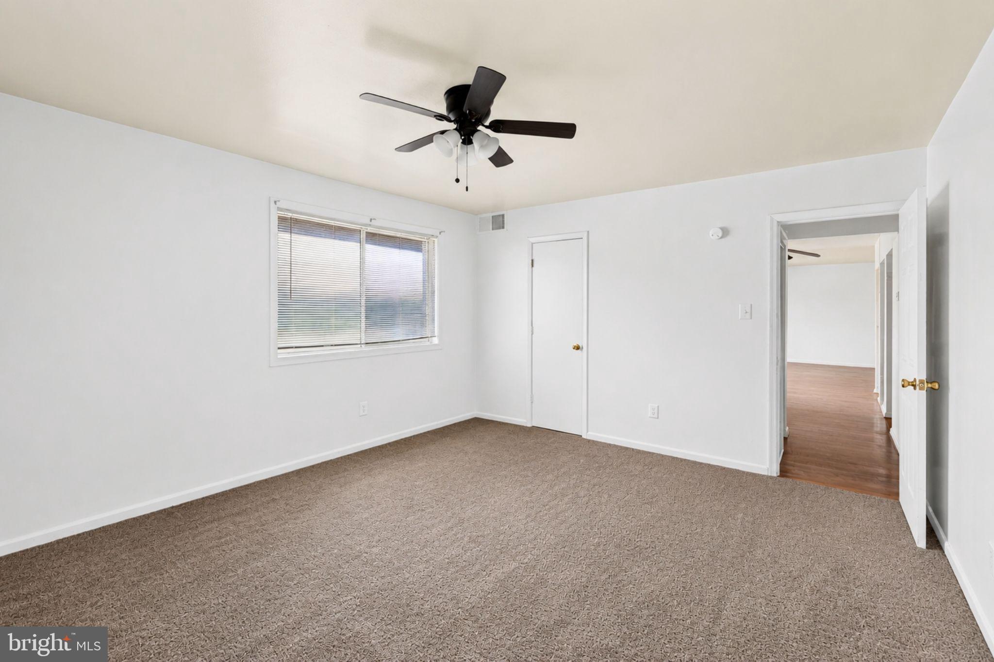 HUNTCREST CONDOMINIUM - Residential