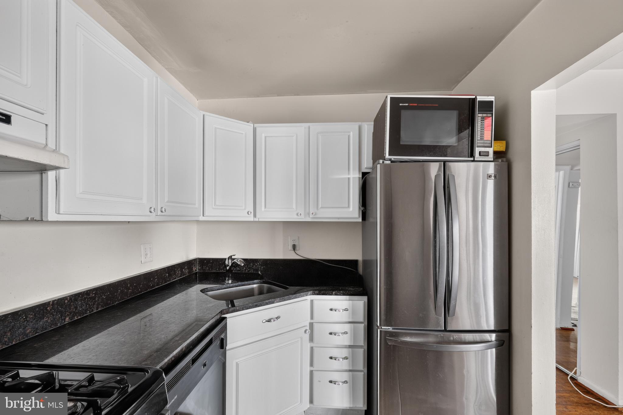 HUNTCREST CONDOMINIUM - Residential