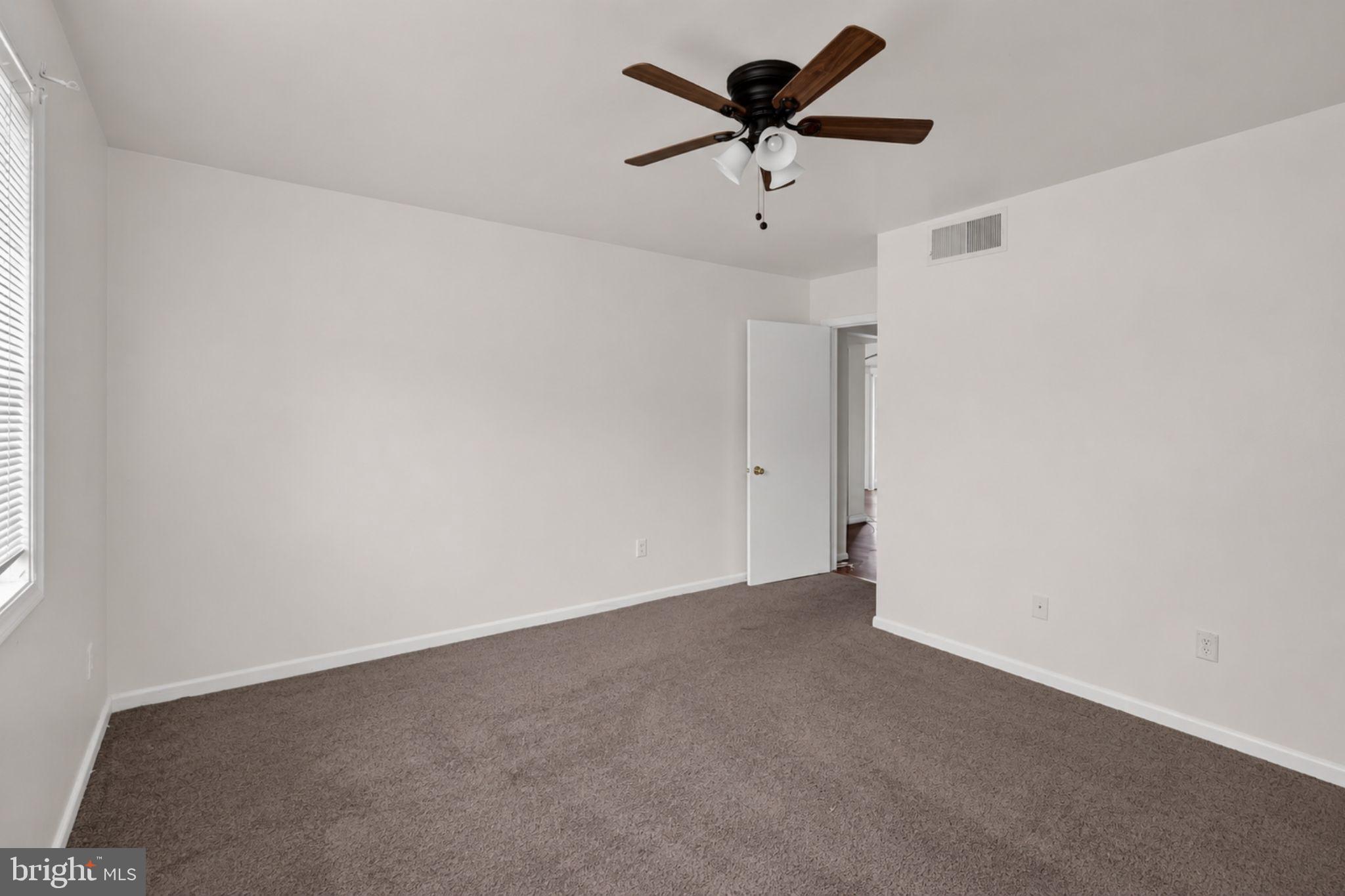 HUNTCREST CONDOMINIUM - Residential