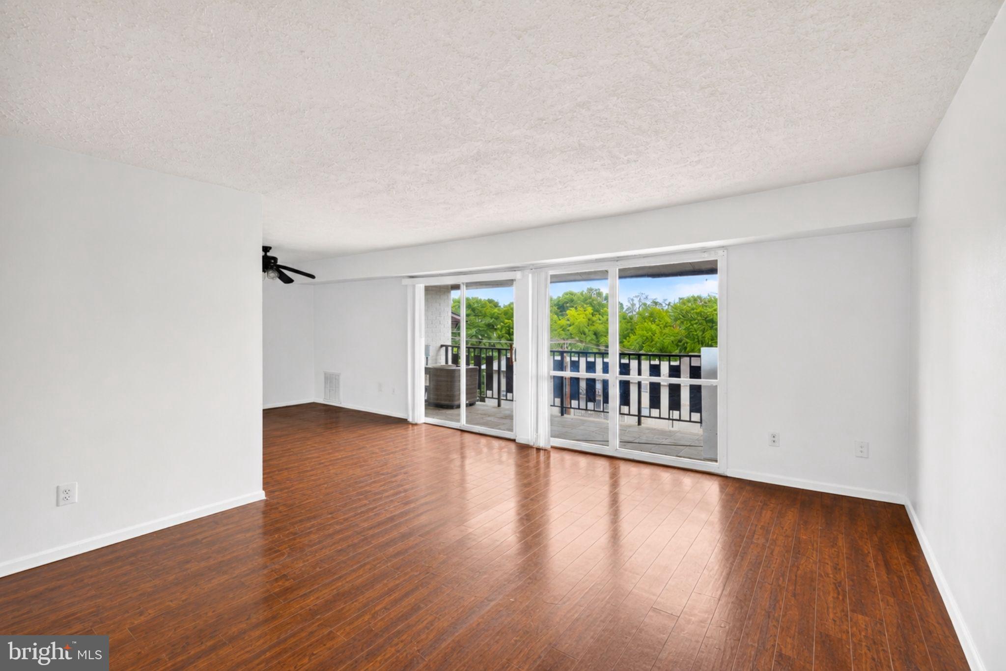 HUNTCREST CONDOMINIUM - Residential