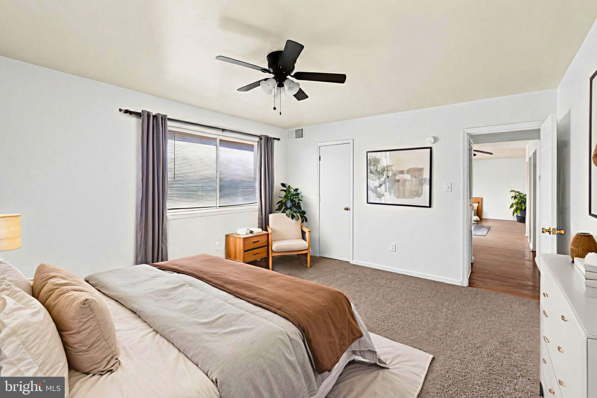 HUNTCREST CONDOMINIUM - Residential