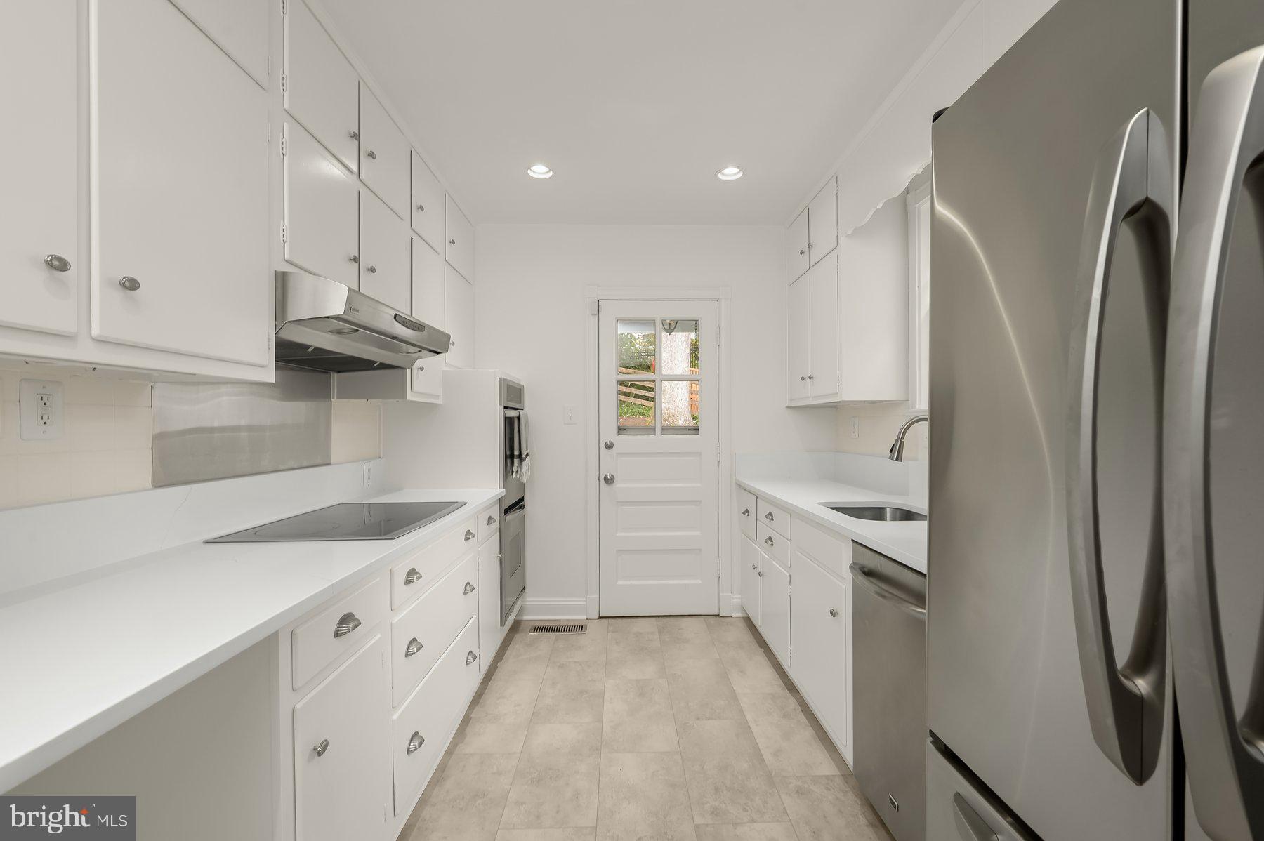 ROLLINGWOOD - Residential