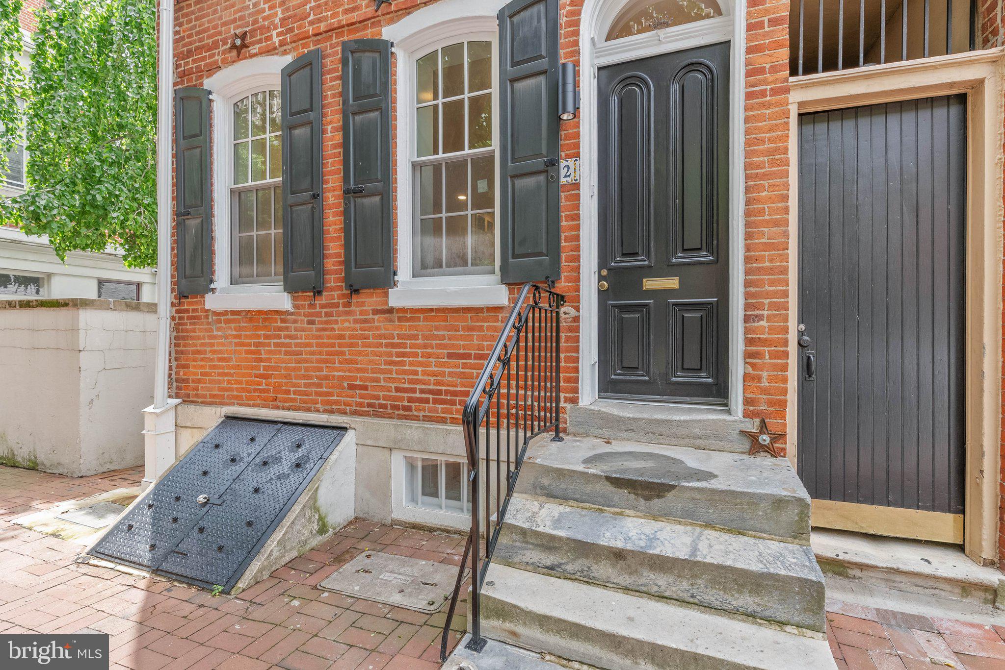 SOCIETY HILL - Residential