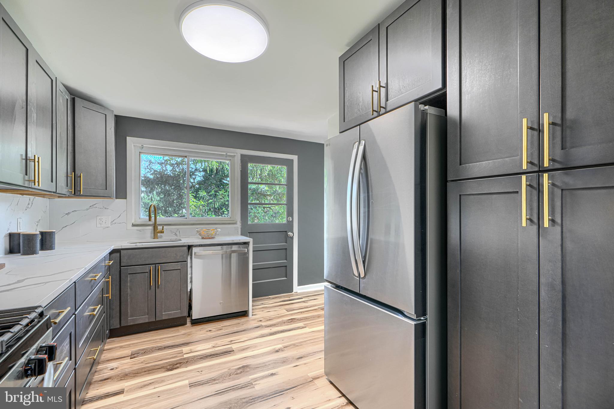 GLENMONT - Residential