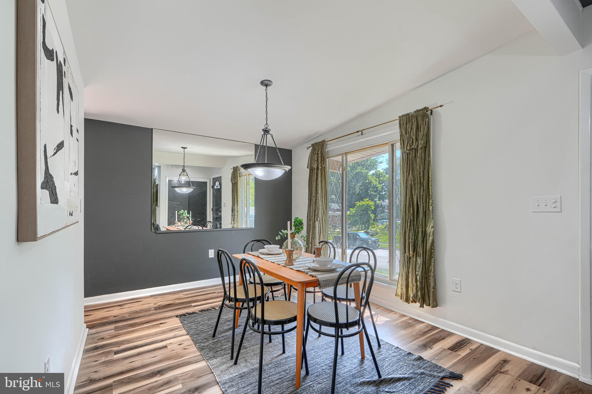 GLENMONT - Residential