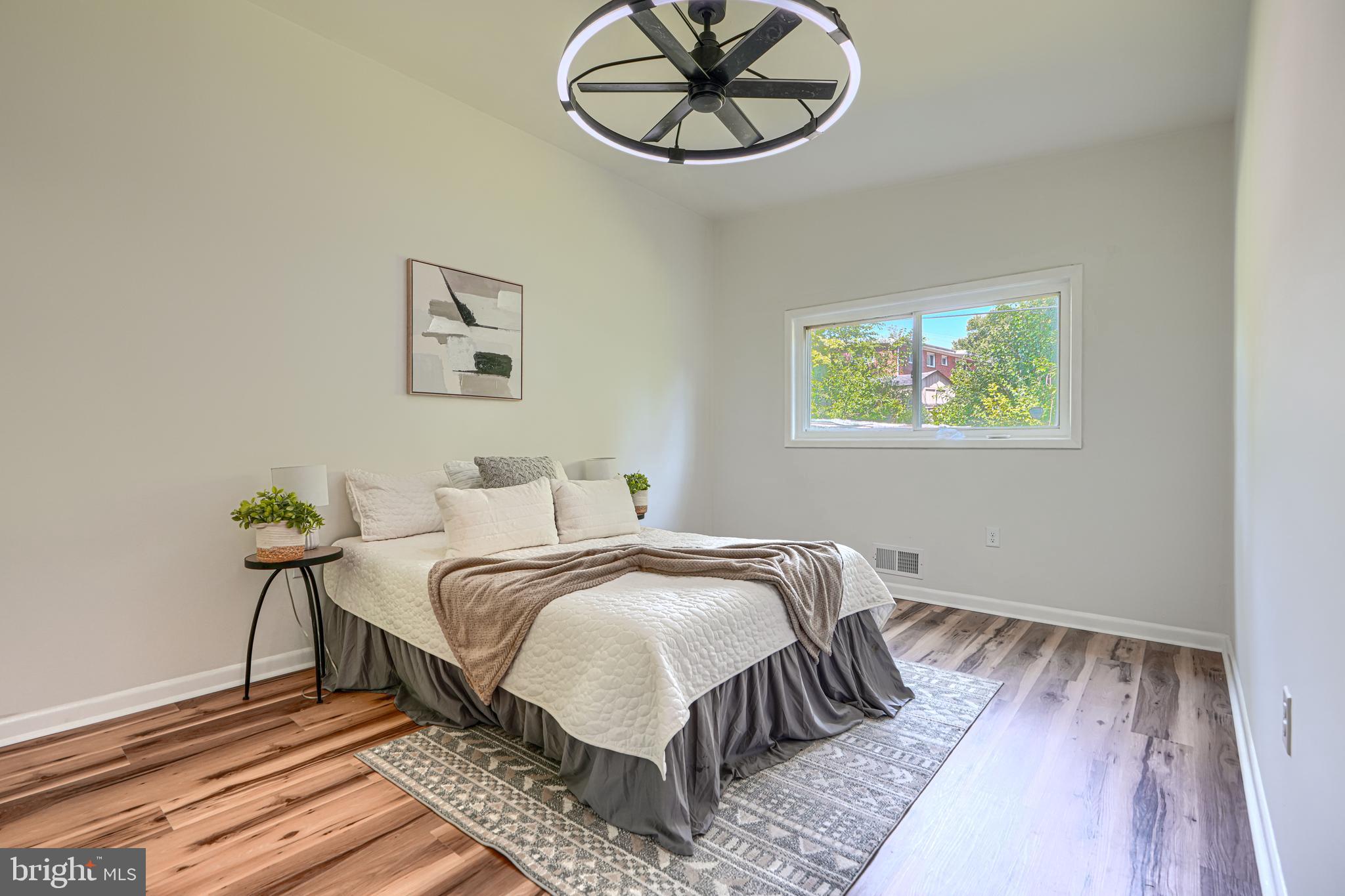GLENMONT - Residential