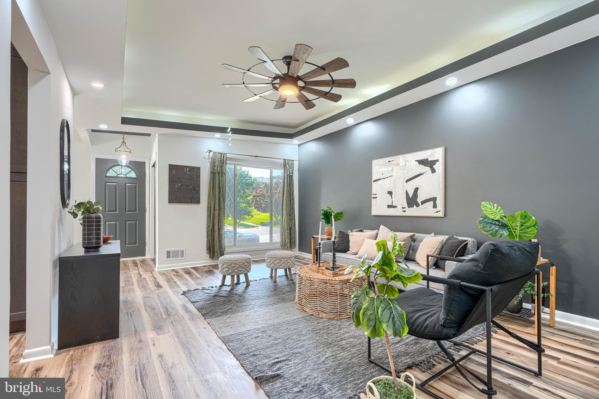 GLENMONT - Residential