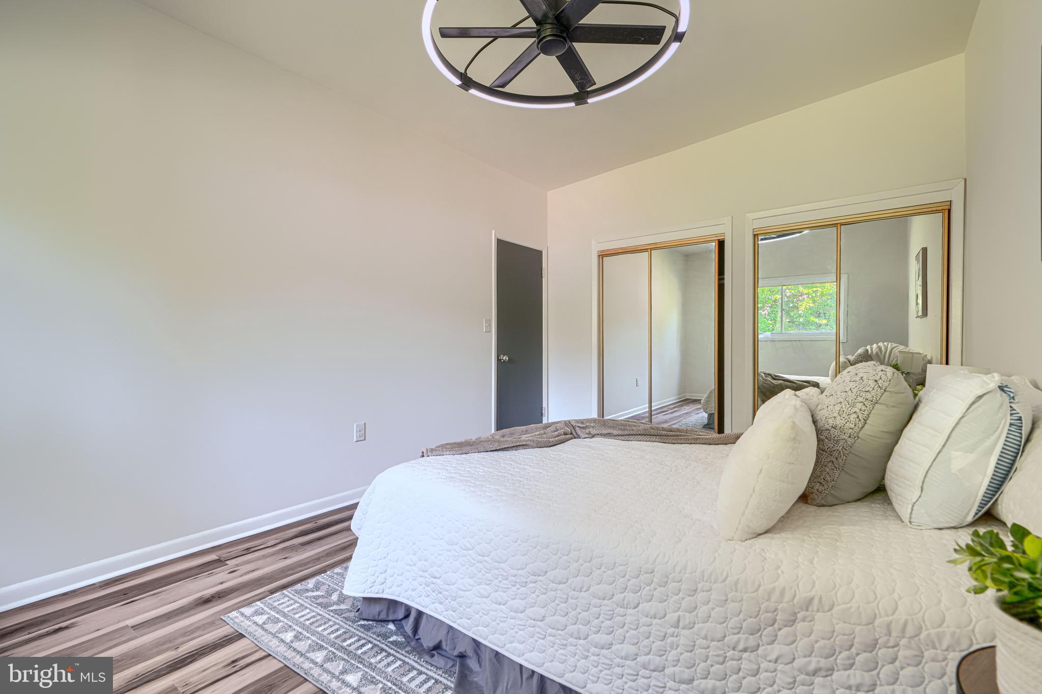 GLENMONT - Residential