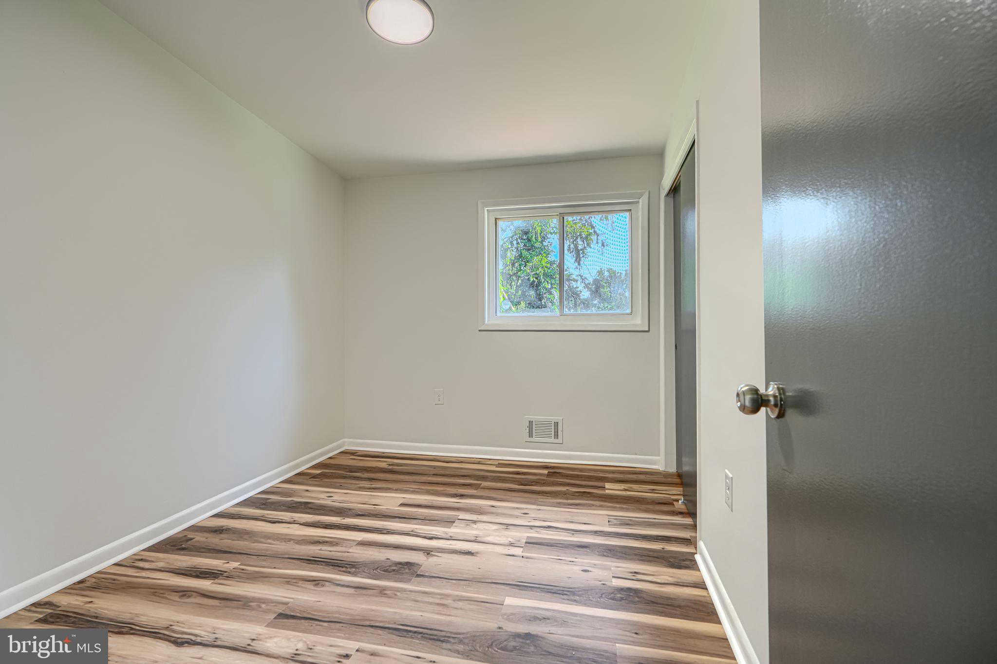 GLENMONT - Residential