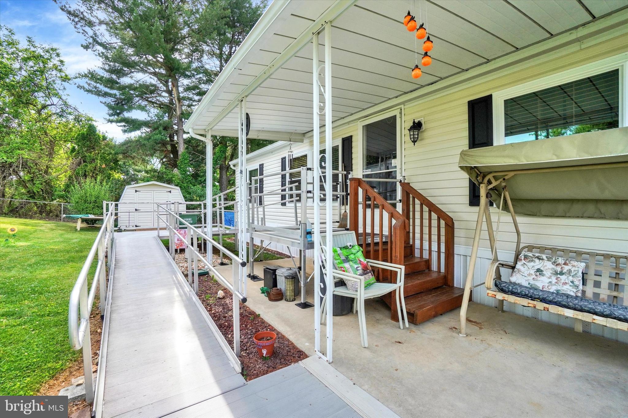 DEERFIELD VILLAGE MHP - Residential