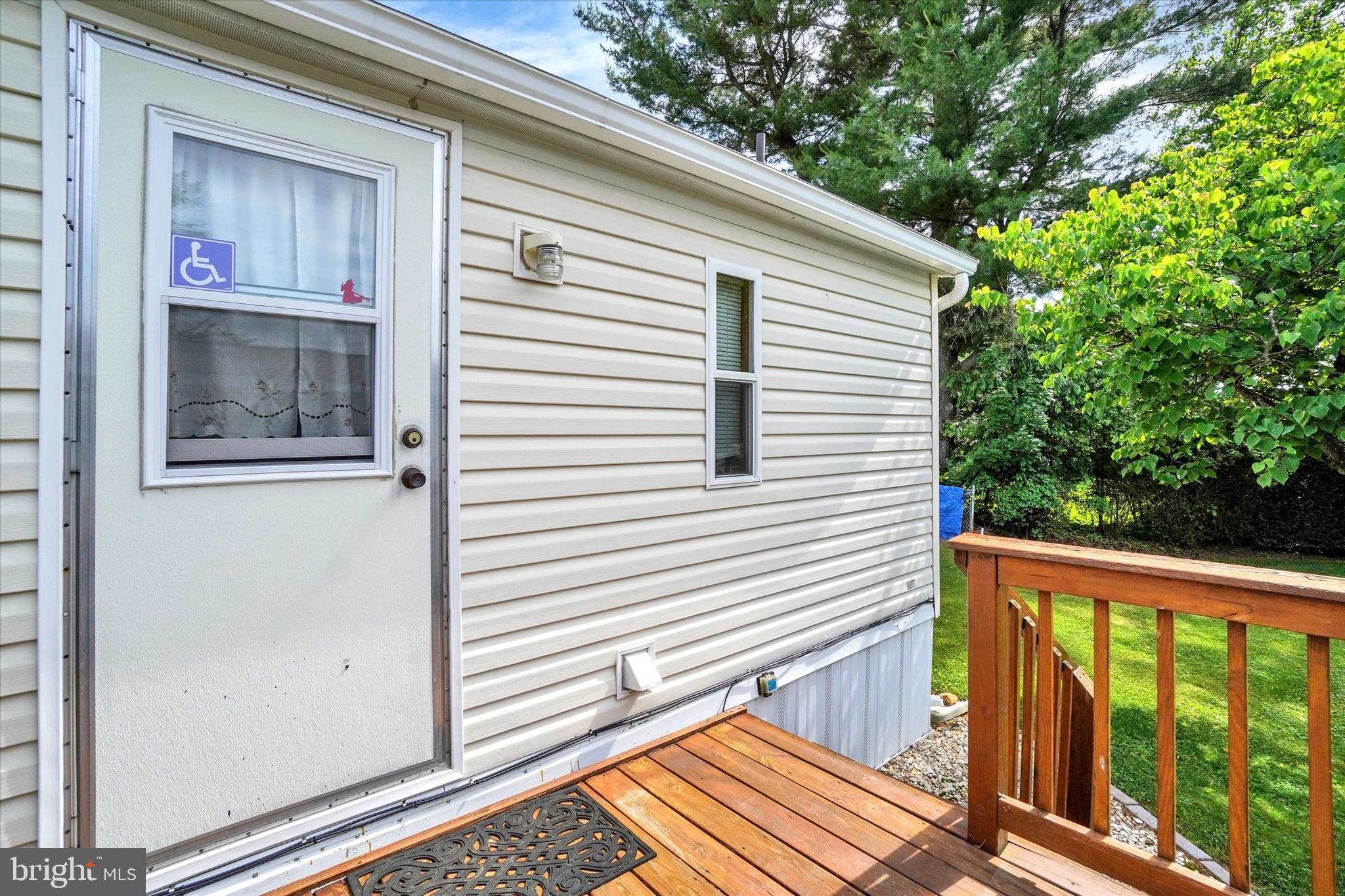 DEERFIELD VILLAGE MHP - Residential