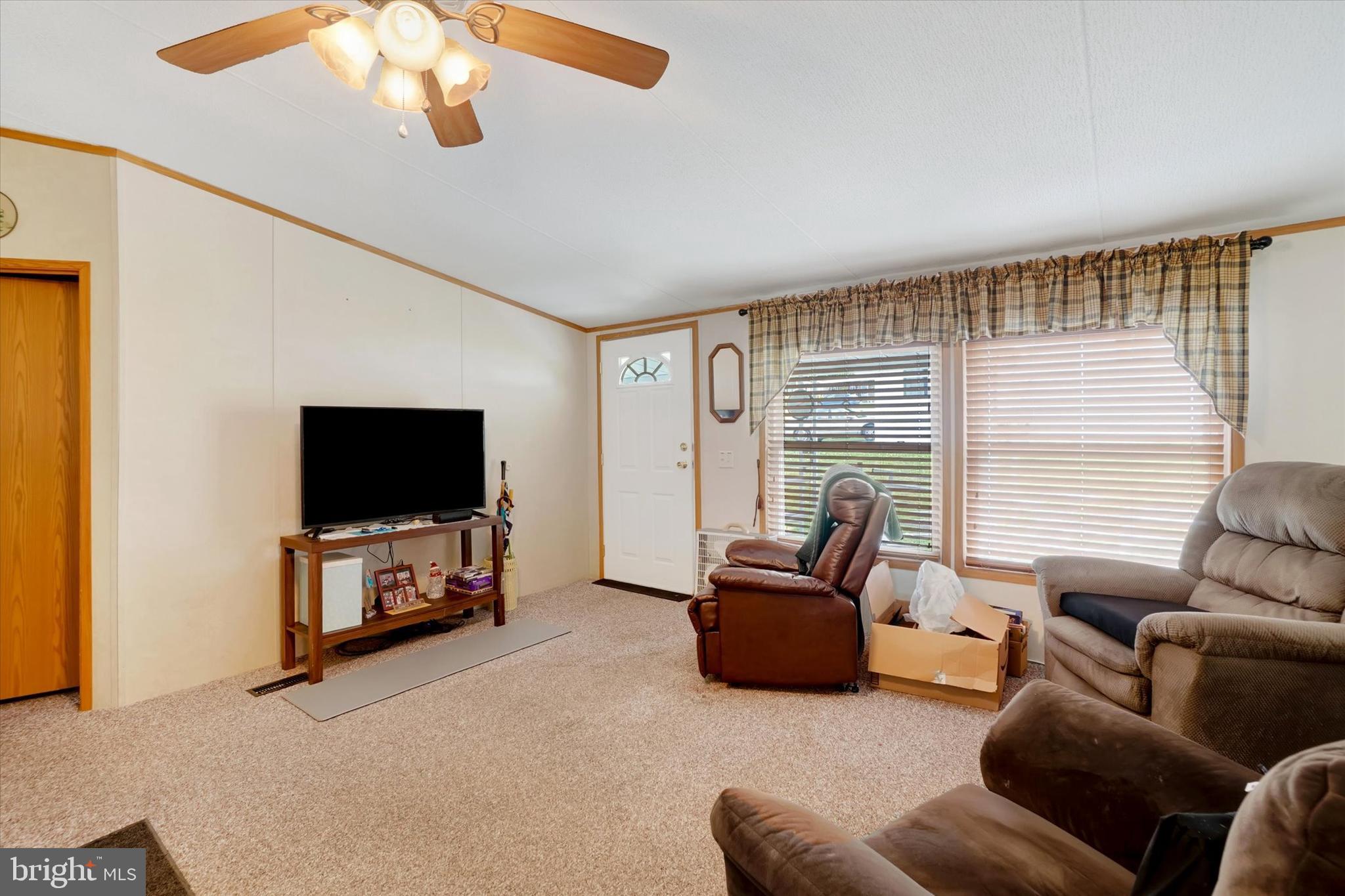 DEERFIELD VILLAGE MHP - Residential