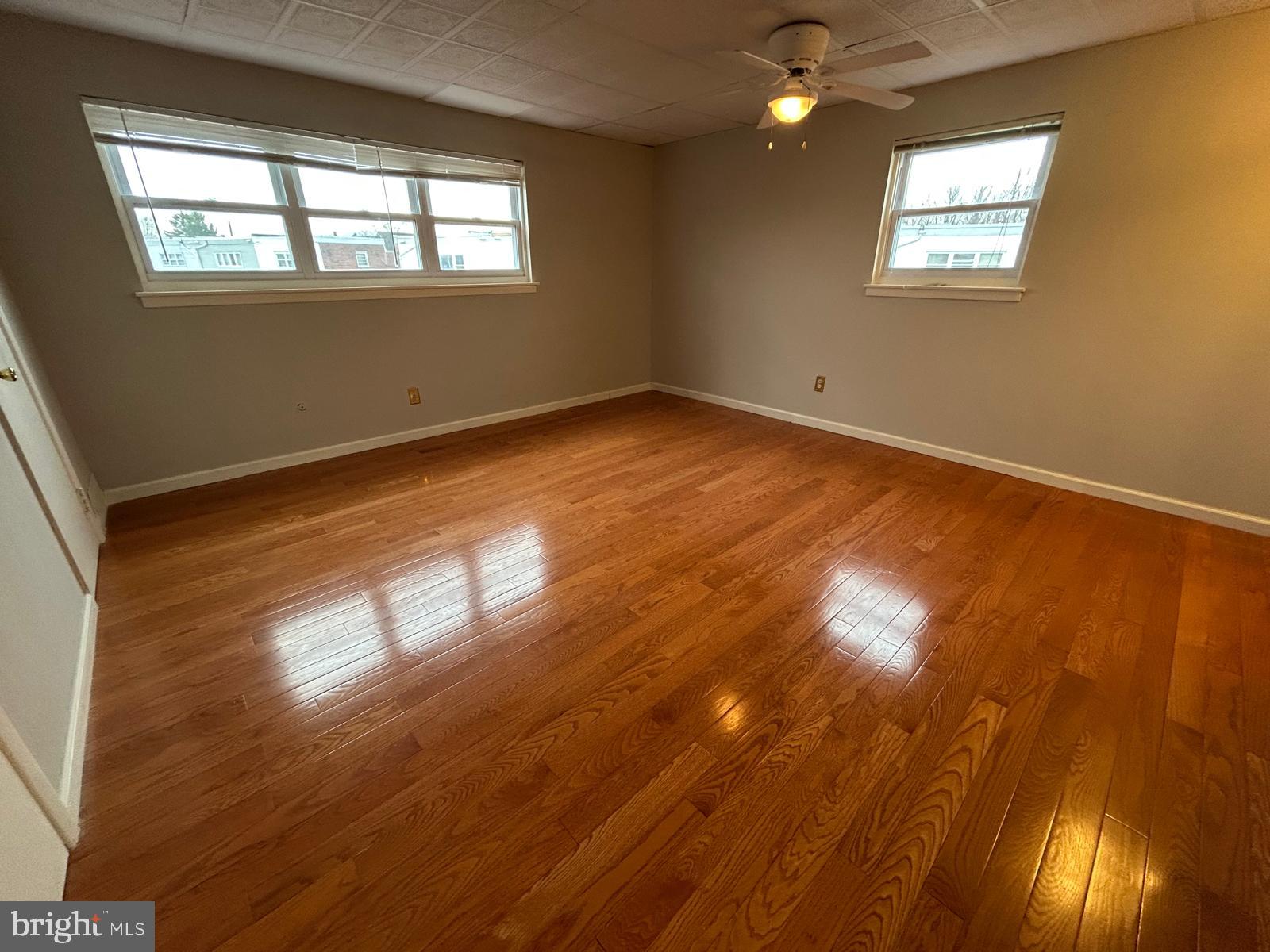 PHILADELPHIA (NORTHEAST) - Residential