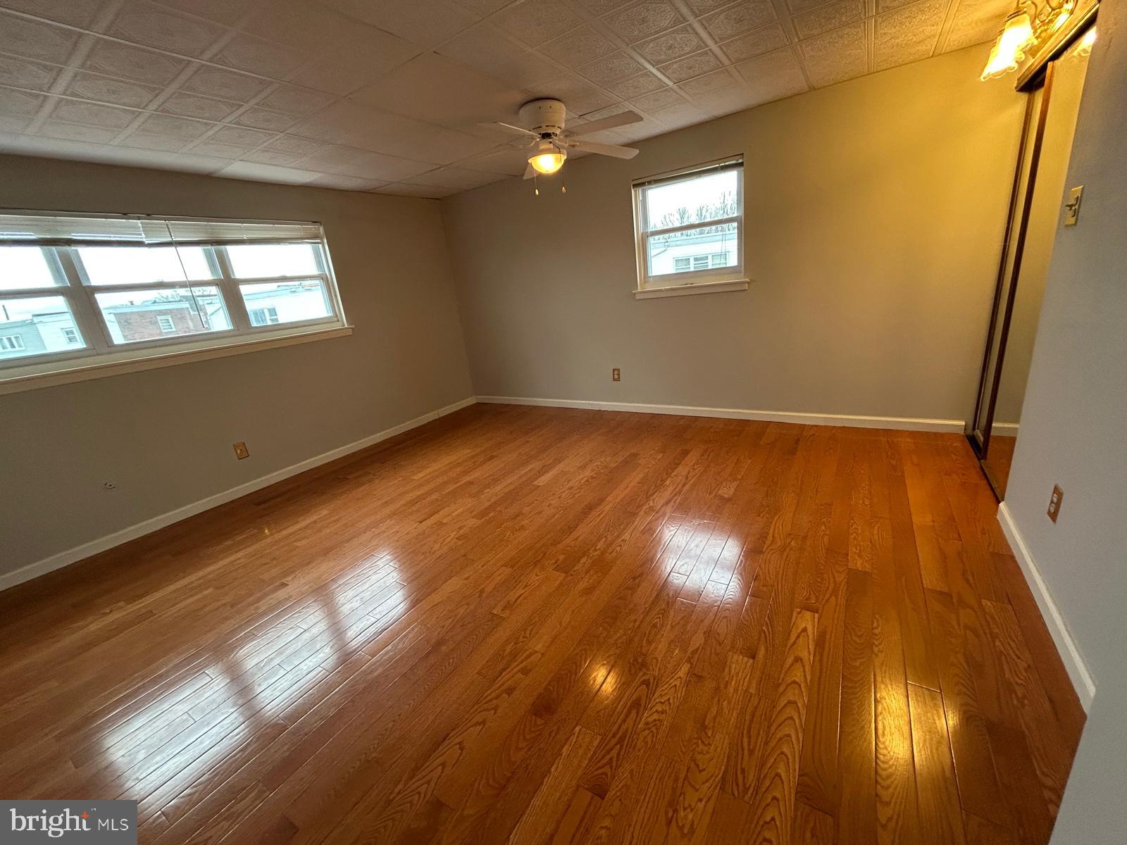PHILADELPHIA (NORTHEAST) - Residential