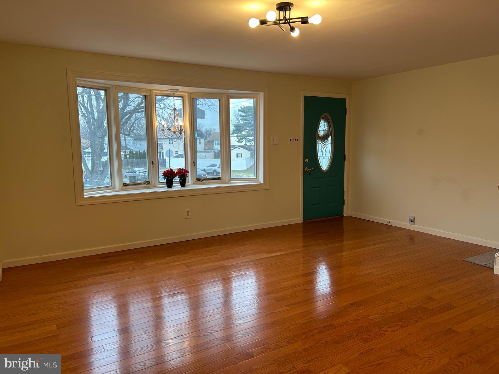 PHILADELPHIA (NORTHEAST) - Residential