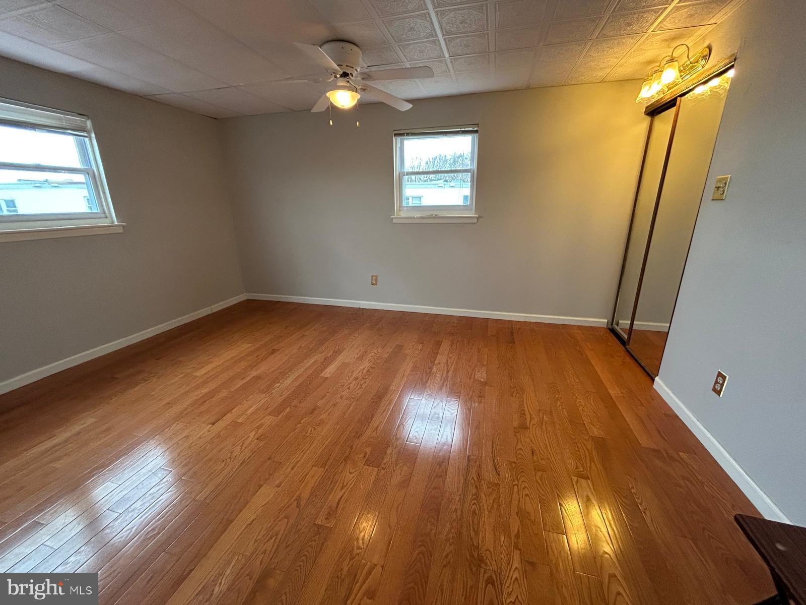 PHILADELPHIA (NORTHEAST) - Residential