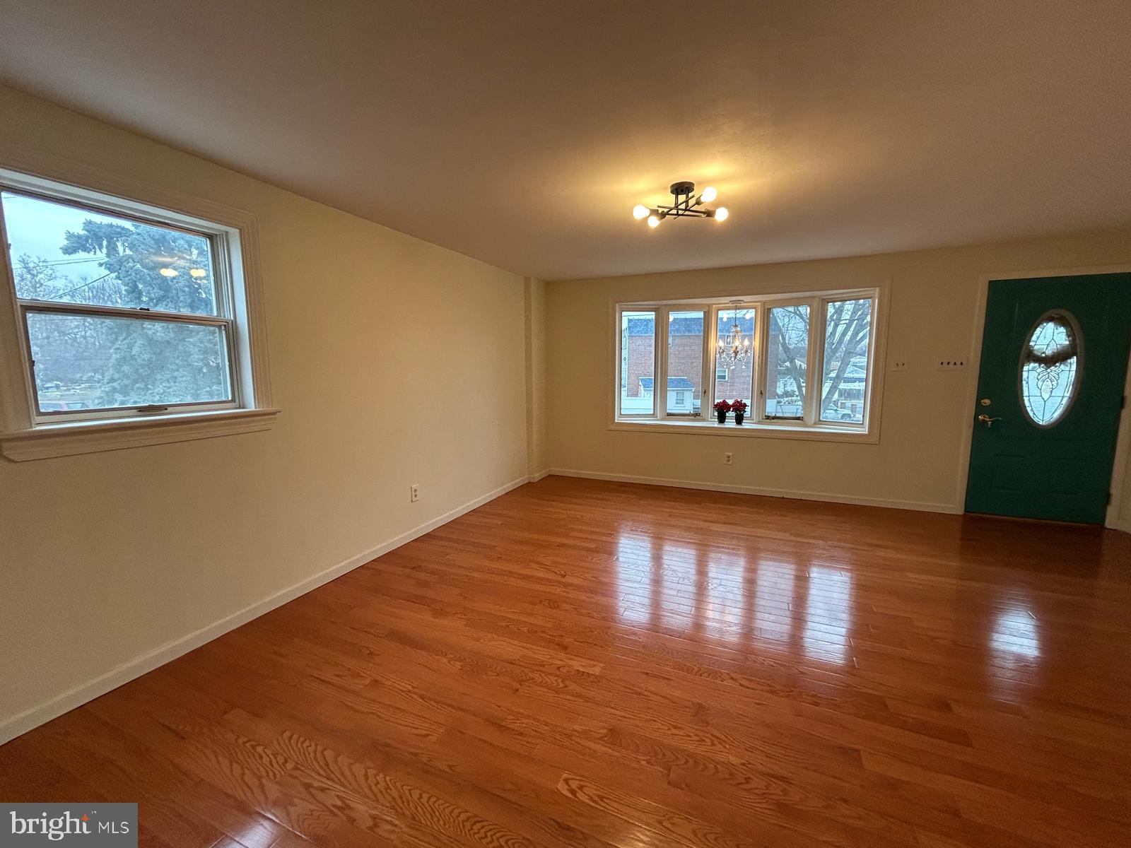 PHILADELPHIA (NORTHEAST) - Residential