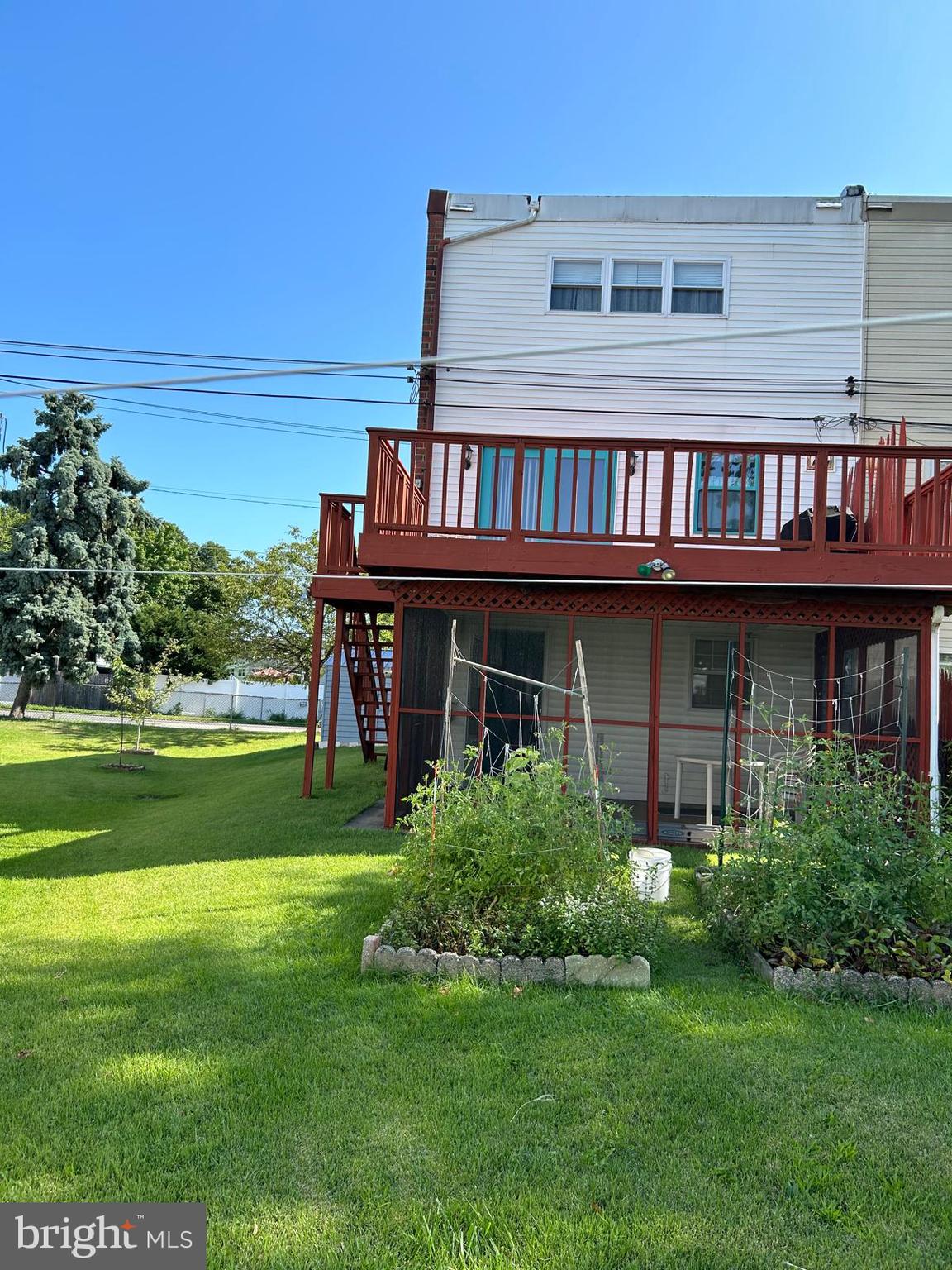 PHILADELPHIA (NORTHEAST) - Residential
