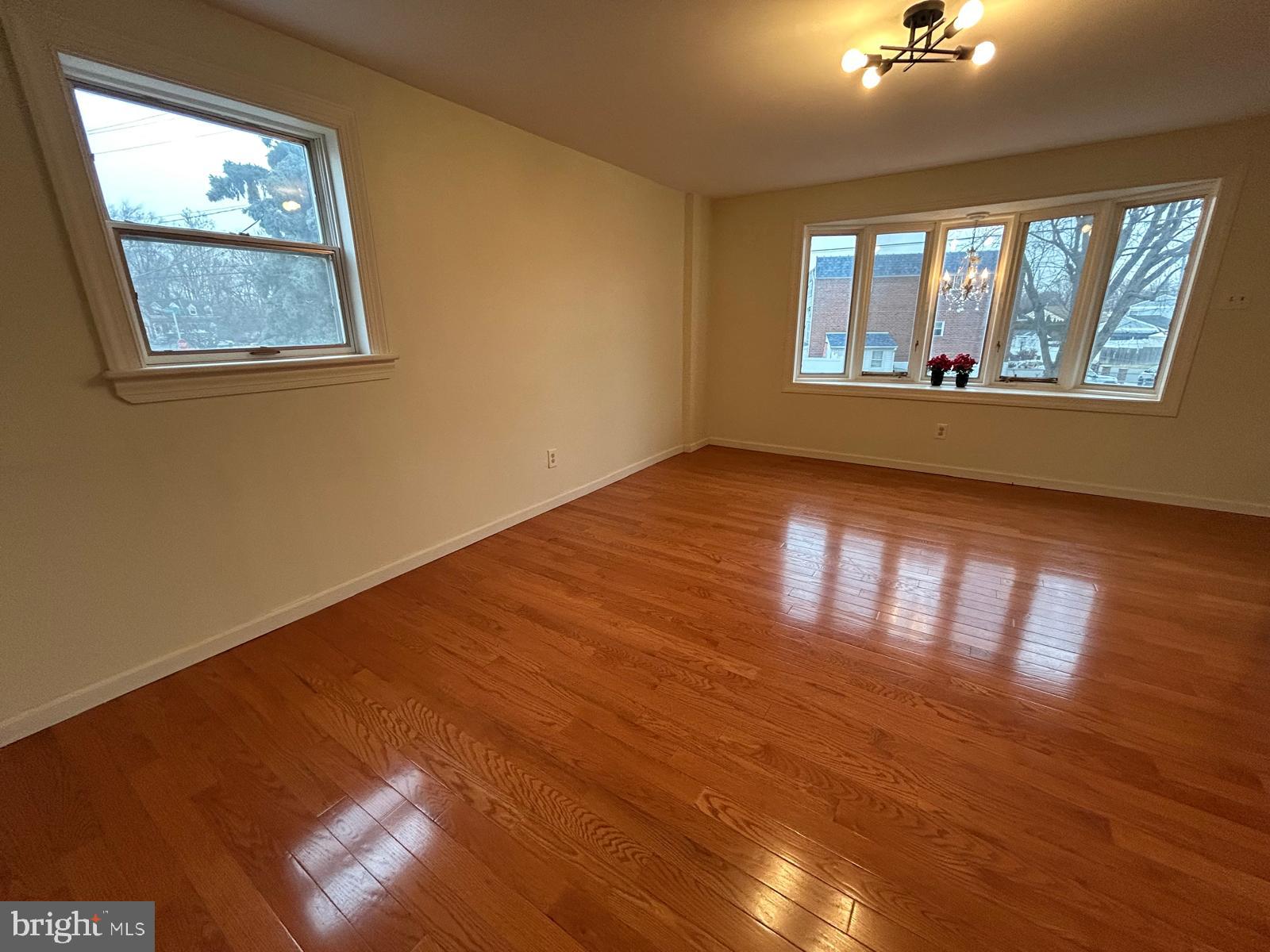 PHILADELPHIA (NORTHEAST) - Residential