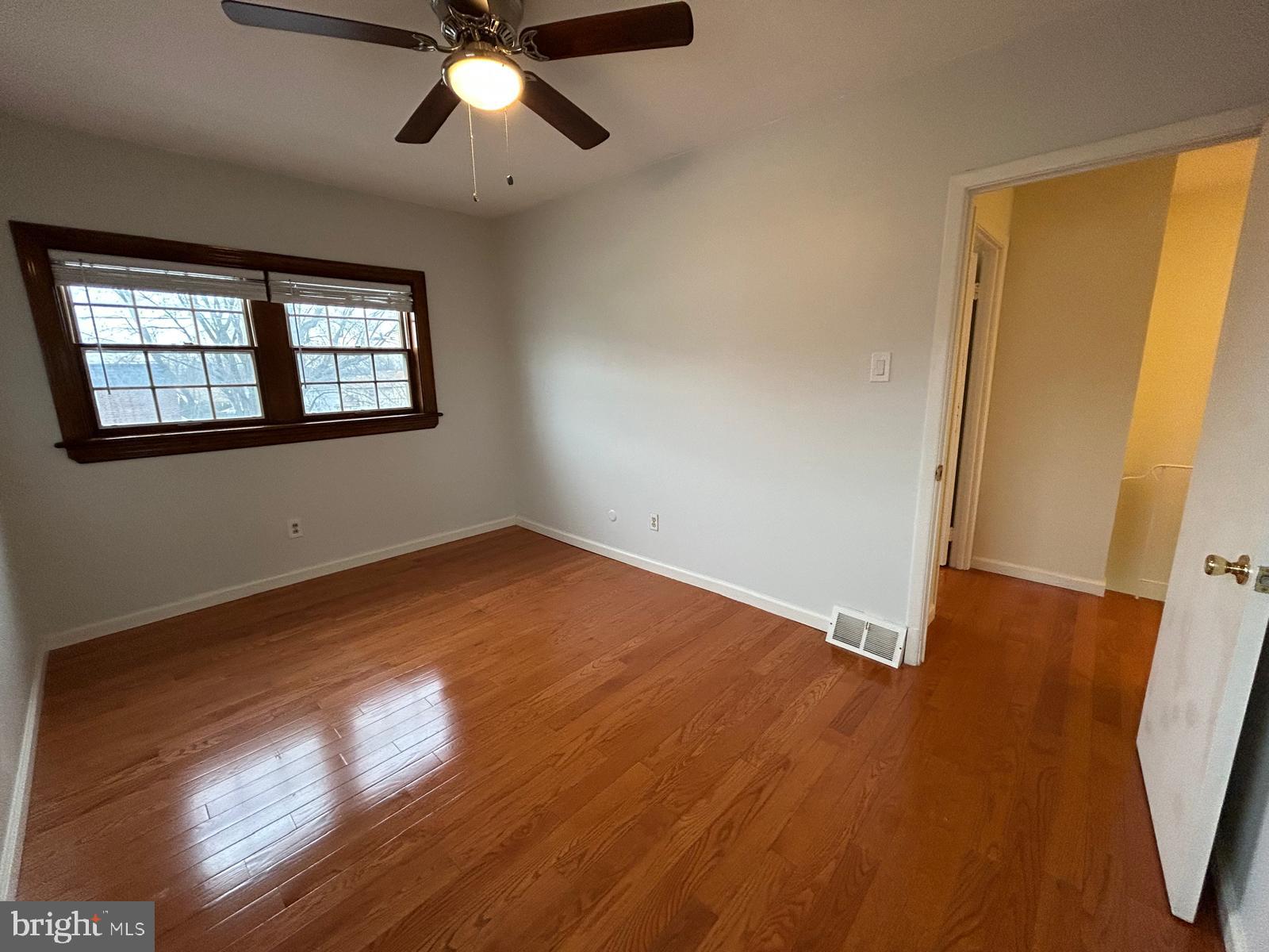 PHILADELPHIA (NORTHEAST) - Residential