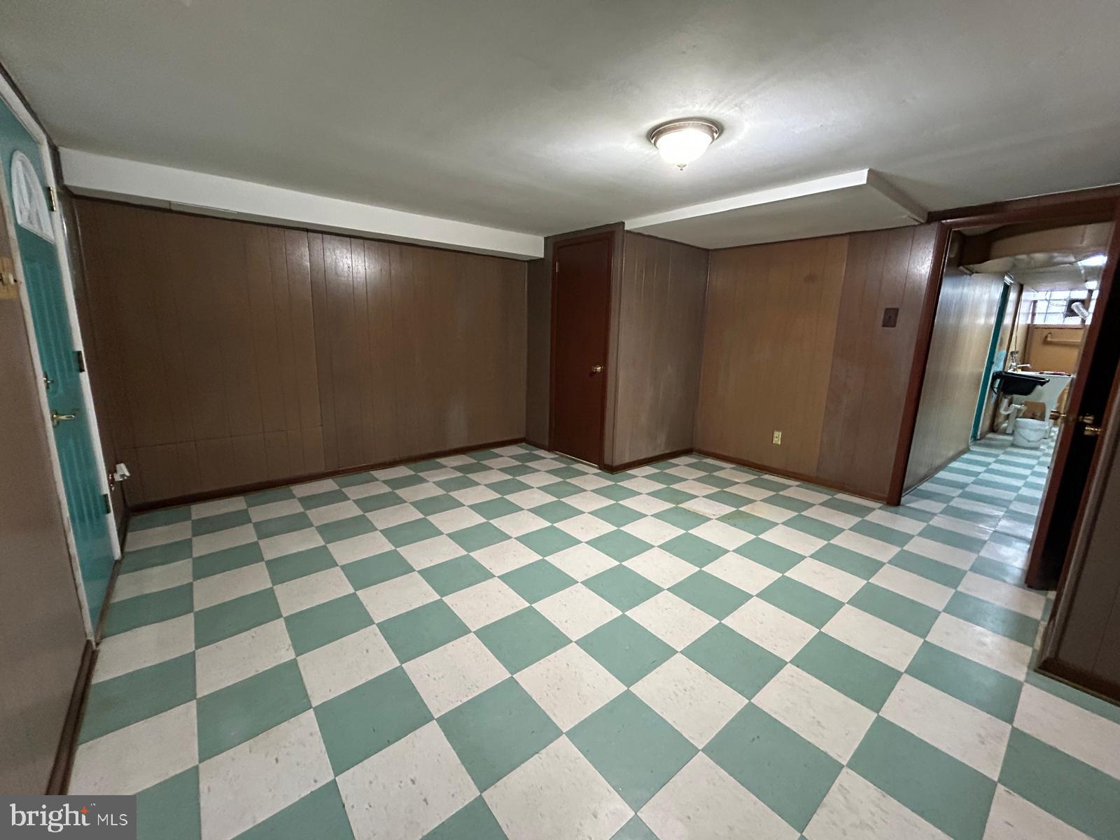 PHILADELPHIA (NORTHEAST) - Residential