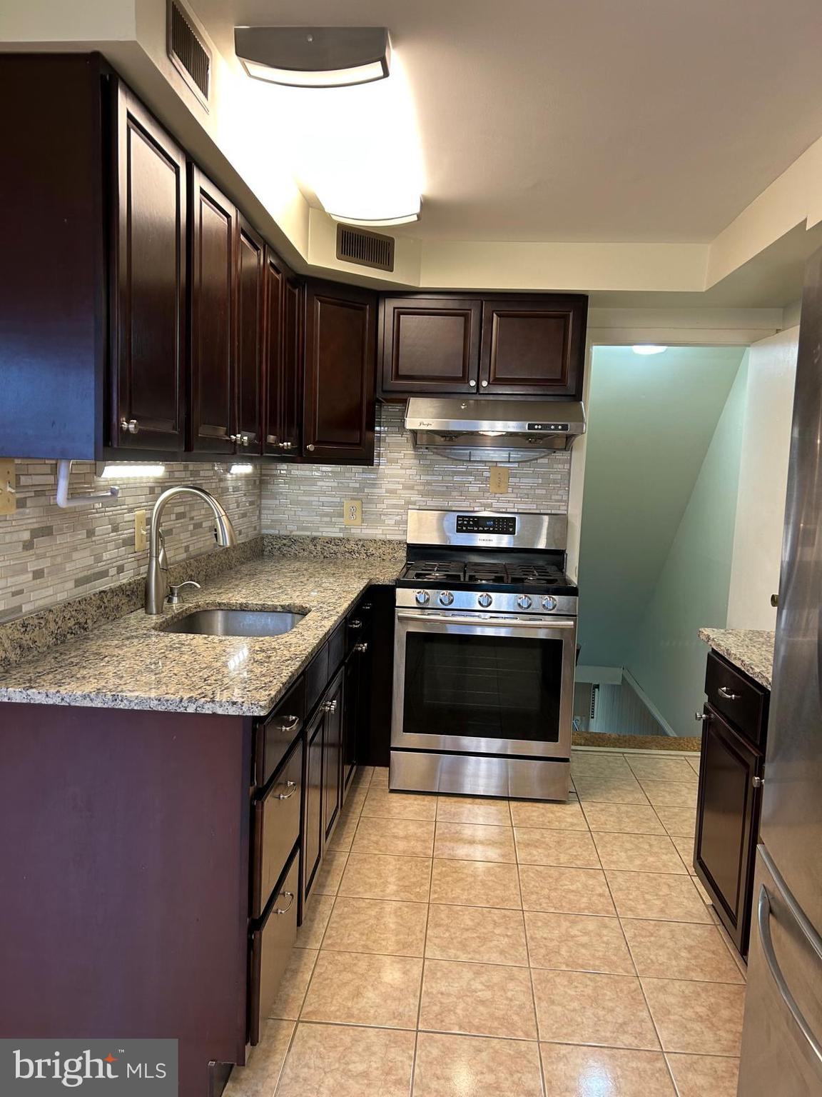 PHILADELPHIA (NORTHEAST) - Residential