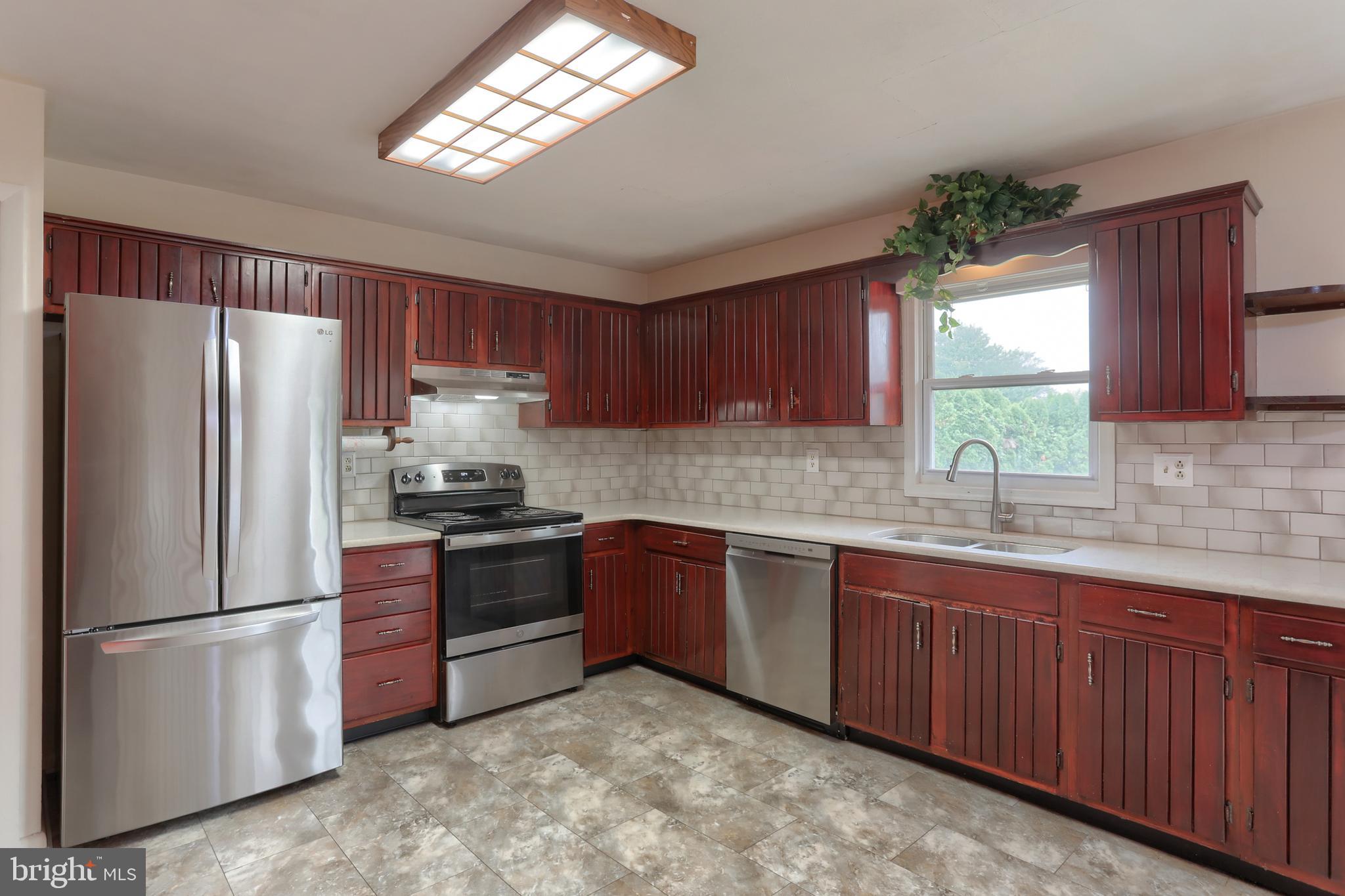 DARTMOUTH FARMS - Residential