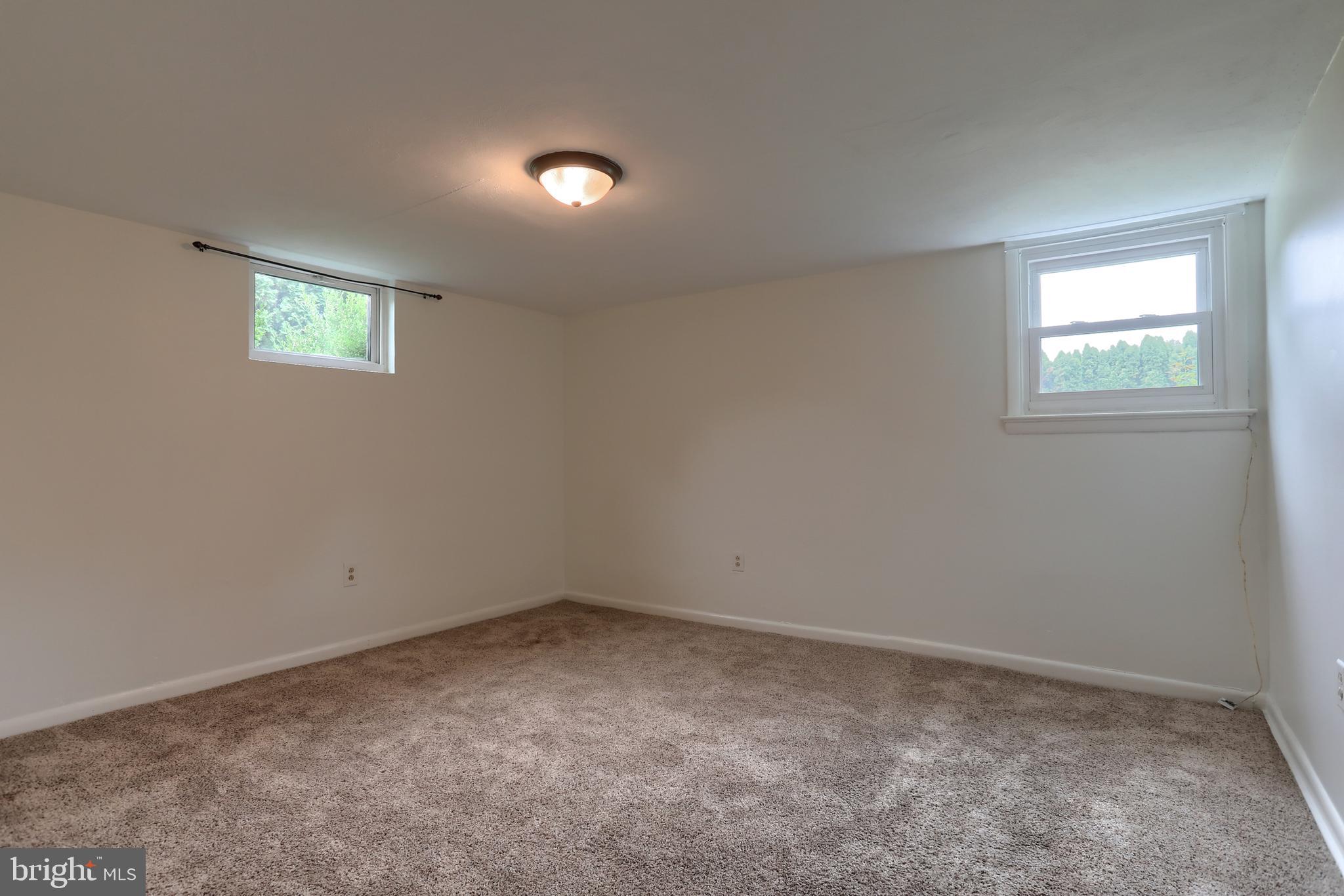 DARTMOUTH FARMS - Residential