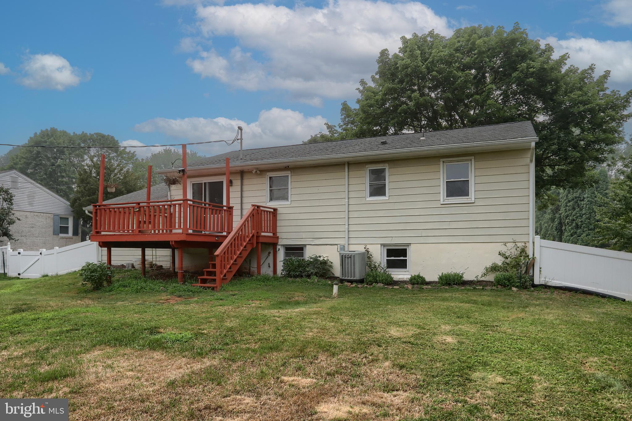 DARTMOUTH FARMS - Residential