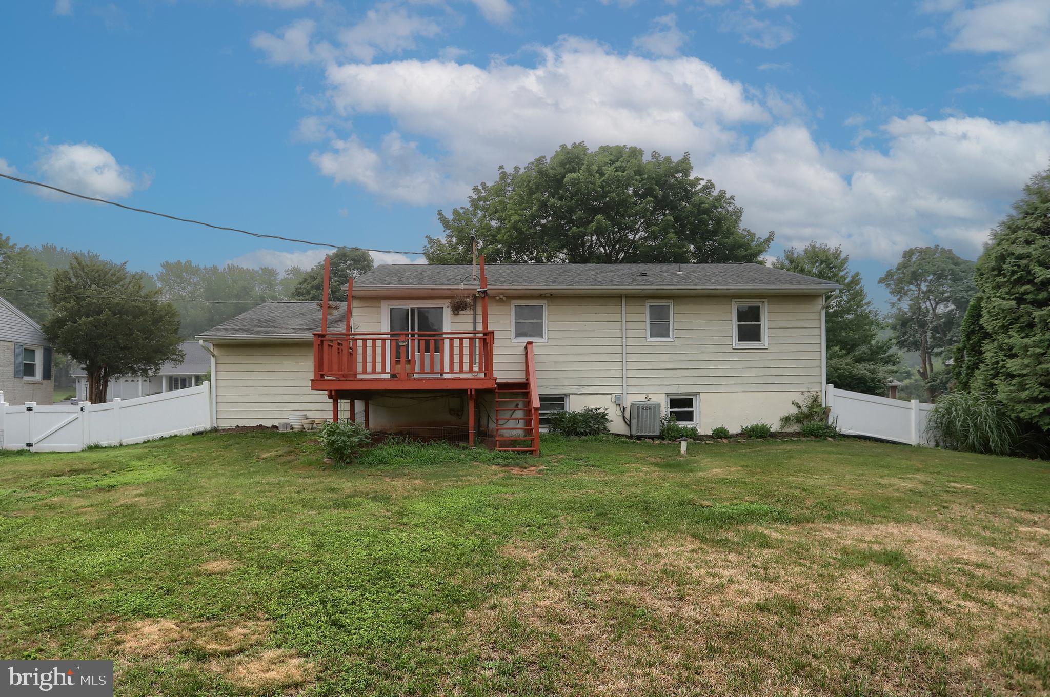 DARTMOUTH FARMS - Residential