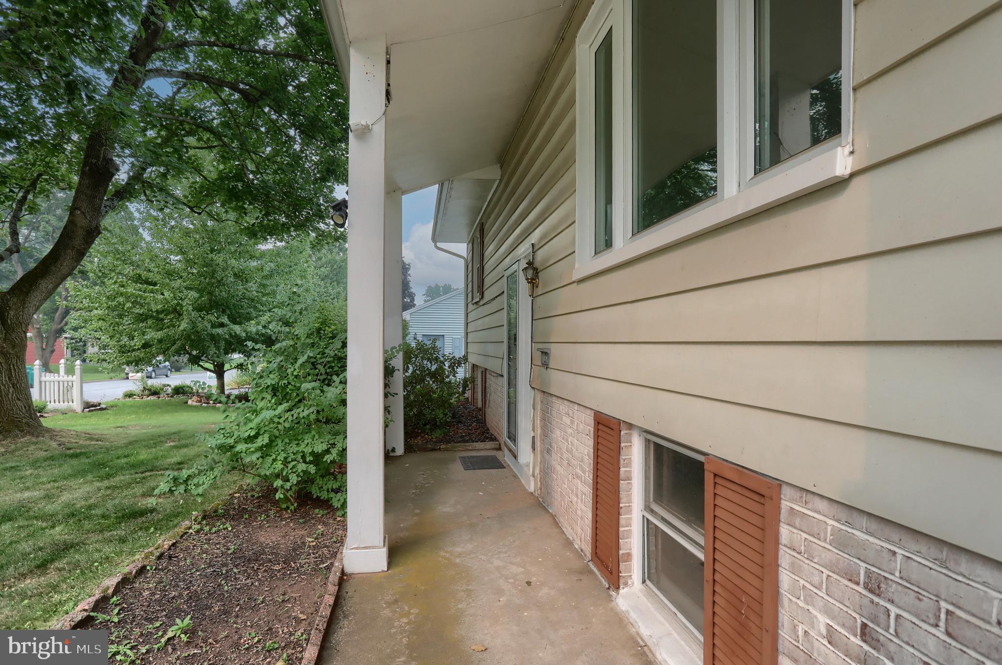 DARTMOUTH FARMS - Residential