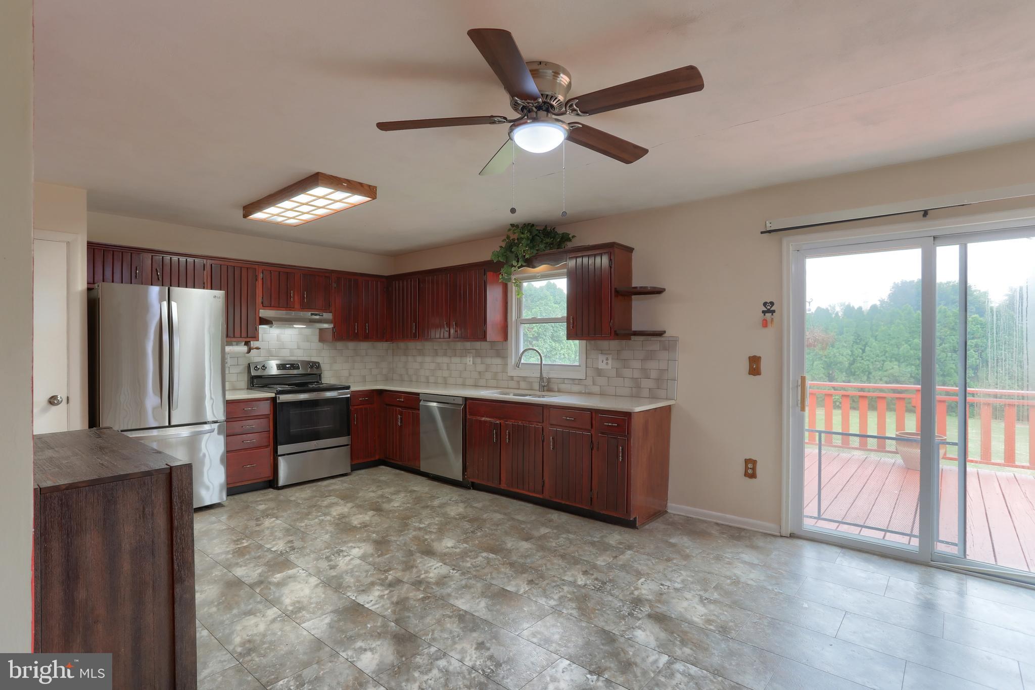 DARTMOUTH FARMS - Residential