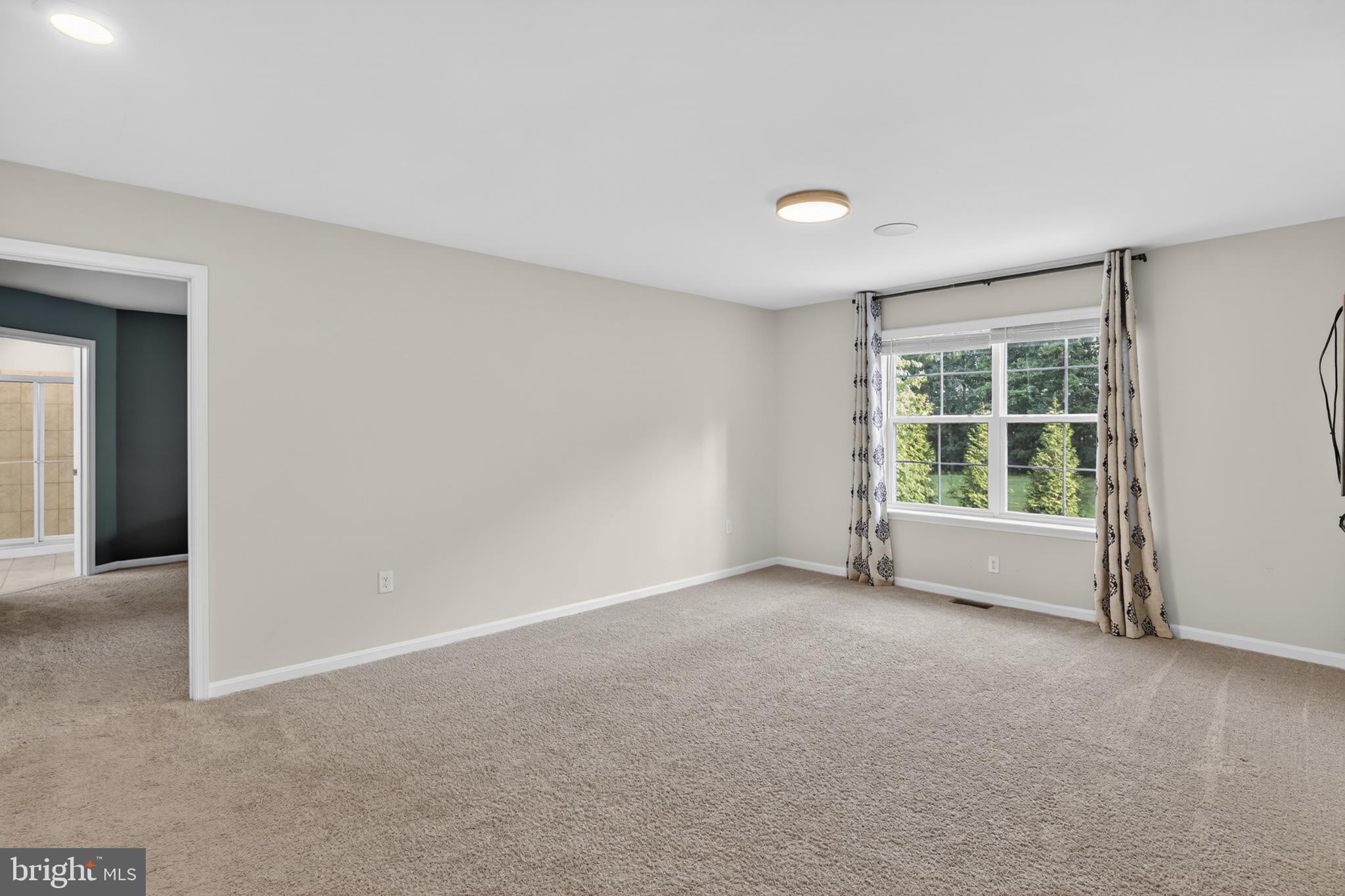 SHELTON KNOLLS - Residential